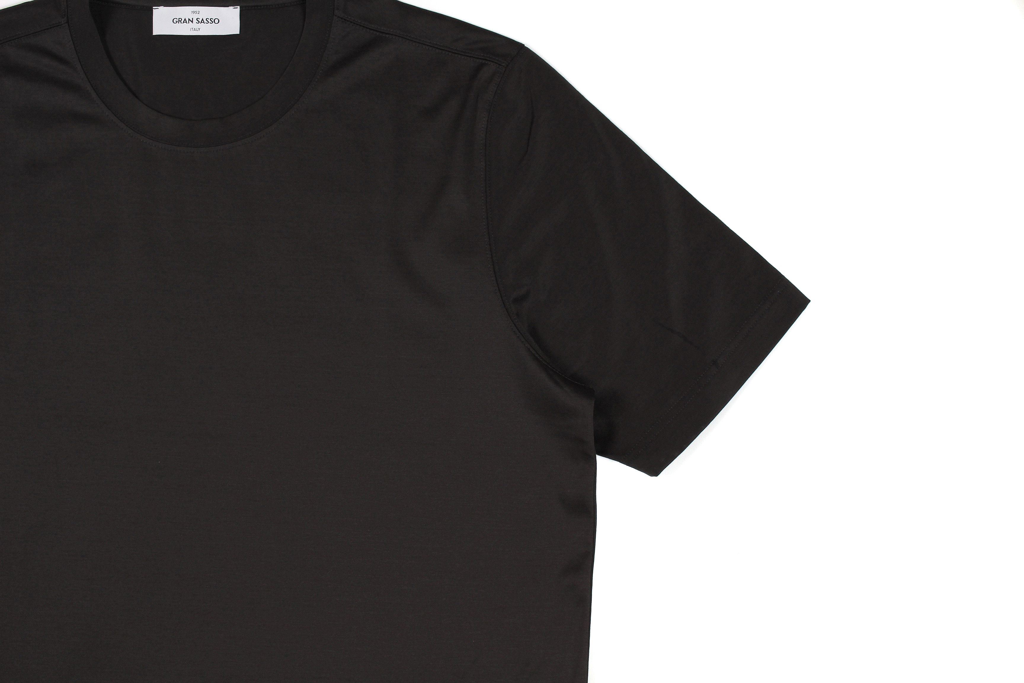 Gran Sasso (グランサッソ) Crew Neck T-shirt (クルーネック Tシャツ) Mercerised Cotton マーセライズドコットン Tシャツ CHARCOAL (チャコール・178) made in italy (イタリア製) 2022春夏新作 【入荷しました】【フリー分発売開始】愛知 名古屋 Alto e Diritto altoediritto アルトエデリット