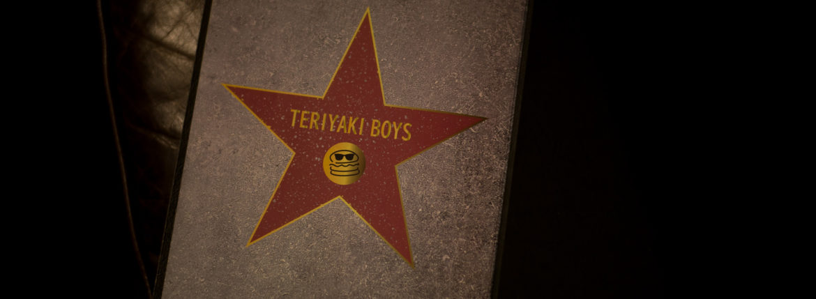 TERIYAKI BOYS テリヤキボーイズ 覚王山 ハンバーガー 〒464-0841 愛知県名古屋市千種区覚王山通９−８−２ キリン堂ビル 1F ハンバーガー屋というジャンルをワンランク上に THE RITZ-CARLTON TOKYO ザ・ロビーラウンジ ラウンジ ホテルの45階、お客様をお迎えするメインロビーに位置する「ザ・ロビーラウンジ」は、お待ち合わせや語らいの時間を特別なものにします。45階の開放的な空間で楽しむ伝統的なアフタヌーンティー ザ・リッツ・カールトン東京の45階、お客様をお迎えするメインロビーに位置する「ザ・ロビーラウンジ」は、お待ち合わせや語らいの時間を特別なものにします。 心地よいピアノの生演奏が流れるラグジュアリーな空間で、モダンなアフタヌーンティーセットや厳選された世界各地の茶葉によるティーセレクションと共に、優雅なひと時をお楽しみ下さい。東京の中心に位置する六本木というロケーションに相応しい、西洋と東洋のモダンな融合を表現したインテリアには、オリエンタルな紫、赤、モノトーンを基調とした配色や、和をモチーフとしたファブリックなどを用い、全体として和洋の調和を感じさせる空間となっており、時間の移ろいに合わせた生演奏が彩りを添えます。ISAIA Napoli TOKYO MIDTOWN イザイア ナポリ 東京ミッドタウン スーツ、ジャケット、シャツ、パンツ、シューズ、ネクタイ、チーフ、カバン 愛知 名古屋 Alto e Diritto altoediritto アルトエデリット 20224月19日 ミシュラン ヴァガボンド 2021年12月14日 LA VAGABONDE ラ・ヴァガボンド フレンチ フランス料理 鶴舞 ラヴァカボンド chef ryousuke iwamoto 岩本龍介 予約のとれないフレンチ 名店 美食家 放浪者 旅人 愛知県名古屋市中区千代田2丁目14-24 キャノンピア鶴舞 1F 愛知 名古屋 Alto e Diritto altoediritto アルトエデリット 超絶フレンチ ドレスコード ディナー 中華風家庭料理 ふーみん (表参道/中華料理)　〒107-0062 東京都港区南青山５丁目７−１７ 03-3498-4466　表参道・青山エリアの南青山の中華料理店、中華風家庭料理 ふーみんのオフィシャルページです　CHACOあまみや　千駄ヶ谷の有名なステーキ屋「CHACOあめみや」 炭焼きステーキ 〒151-0051 東京都渋谷区千駄ケ谷１丁目７−１２ 03-3402-6066 http://chacoamemiya.com/sp/ １９７９年（昭和５４年）に開店してから当時のままの姿の店内は重みを感じる。　（お客様からは「昭和の香りがする・・」と言われます）真っ白だった壁も年月を感じさせる趣がある。店内に入るとまず目に入るのが、大きな炭焼きの竈。営業当時からの肉の旨みを沢山吸い込んでいるかも・・・。１９７９年（昭和５４年）に開店してから当時のままの姿の店内は重みを感じる。　（お客様からは「昭和の香りがする・・」と言われます）真っ白だった壁も年月を感じさせる趣がある。店内に入るとまず目に入るのが、大きな炭焼きの竈。営業当時からの肉の旨みを沢山吸い込んでいるかも・・・。炭で焼かれたステーキのお皿は鉄板ではなく鋳物です。牛肉は融点が高いため冷めやすい鉄板ではすぐに肉が固くなってしまいます。チャコのお皿は長い時間温かいので柔らかい牛肉をゆっくりご賞味いただけます。ワイン片手に語らいながら心安らぐ美味しい時間をお過ごしください。LA BISBOCCIA　ラ・ビスボッチャ/LA BISBOCCIA (広尾/イタリアン) RISTORANTE LA BISBOCCIA 〒150-0013 東京都渋谷区恵比寿2-36-13 広尾MTRビル1F "イタリア政府公認レストラン"として選ばれた本格的イタリアン。スタッフもイタリア人が中心で、イタリアにいる気分になれそうな空間。 https://labisboccia.tokyo/ 愛知 名古屋 Vineria Cassini ヴィネリア カッシーニ 東別院 イタリアン 愛知県名古屋市中区伊勢山1-9-13 伊勢山ハイツ1F #1F Iseyamahaitsu, 1-9-13 Iseyama Naka-ku, Nagoya-shi, Aichi-ken 460-0026, Japan イタリアを旅するような気分で楽しむ郷土料理と様々なワイン "Vineria(ヴィネリア)とは、イタリア語でVino(ワイン)＋Osteria(食堂)を足した造語です。 イタリアの郷土料理とその土地で造られた様々なワインをイタリアを旅するような気分でお楽しみいただけます。 「イタリア現地の味」を目指した素材を生かすストレートかつ伝統的なイタリア料理をアラカルトもしくはコースでお楽しみください。 約200種類のイタリアワインの中から、ソムリエがベストなワインを選びます。お料理やお好みに合わせたグラスワインやワインコースもご用意しております。"2021年10月15日 煖 MEI メイ イタリアン 国際センター 名古屋市西区那古野1-23-2 四間道糸重3 mei-nagoya.com shikemichi サンタキアラ Santa Chiara コース 18時一斉スタート きのこ キノコ 森内敬子　モーゼ十戒　ナナツモリピノノワール 2016 pinot noir ドメーヌタカヒコ 曽我貴彦 北海道余市郡余市町登町1395 ワイン名古屋市東区徳川町　天然キノコ MEI 那古野 ネコ 猫　にゃんこ 愛知 名古屋 Alto e Diritto altoediritto アルトエデリット カウンター7席 えごま　味噌カツ ミソカツ みそかつ とんかつ 東別院 〒460-0021 愛知県名古屋市中区平和2丁目16-15 052-323-0963 鶴舞線のガード下にあるトンカツの美味しいお店 みそかつ えごま　和食 美奈登 ミナト 老舗焼肉店 神宮前/焼肉 レトロ モクモク 味噌ダレ とんちゃん 熱田 ホルモン ヤキニク とんねるず ペレ きたなシュラン 懐かし 名鉄堀田駅から徒歩20分 瑞穂区 〒467-0879 愛知県名古屋市瑞穂区平郷町2-6-2 LA VAGABONDE ラ・ヴァガボンド フレンチ フランス料理 鶴舞 ラヴァカボンド chef ryousuke iwamoto 岩本龍介 予約のとれないフレンチ 名店 美食家 放浪者 旅人 愛知県名古屋市中区千代田2丁目14-24 キャノンピア鶴舞 1F 愛知 名古屋 Alto e Diritto altoediritto アルトエデリット 超絶フレンチ ドレスコード ディナー STEAK HOUSE Beef Okuma ステーキハウス ビーフオークマ 名古屋店 霜降り黒毛和牛 サーロイン フィレ シャトーブリアン 仙台牛 宮城牛 近江牛 150g 200g ハンバーグ 松坂屋 名古屋店 愛知　名古屋 Alto e Diritto altoediritto GW休暇 Alto e Diritto アルトエデリット altoediritto 愛知 名古屋 ゴールデンウィーク 休暇 炭火焼肉 煖 だん ダン 愛知 名古屋 焼き肉 名駅店 瑞穂本店 Alto e Diritto altoediritto アルトエデリット 夢 希望 Dream FREEMASONRY フリーメーソン AUDEMARS PIGUET オーデマピゲ SEX PISTOLS セックスピストルズ JOY DIVISION ジョイディヴィジョン DAVID BOWIE デヴィットボーウィ THE VELVET UNDERGROUND ザベルベットアンダーグラウンド THE ROLLING STONES ザローリングストーンズ QUEEN クイーン LED ZEPPELIN レッドツェッペリン Alto e Diritto アルトエデリット 愛知 名古屋 Italy MOORER ムーレー / BELVEST ベルベスト / ISAIA イザイア / LUCA GRASSIA ルカグラシア / Alfredo Rifugio アルフレードリフージオ / LARDINI ラルディーニ / De Petrillo デ・ペトリロ / TAGLIATORE タリアトーレ / Sealup シーラップ / EMMETI エンメティ / CINQUANTA チンクアンタ / SILENCE サイレンス / MOLEC モレック / Finamore フィナモレ / ORIAN オリアン / AVINO Laboratorio Napoletano アヴィーノ / INCOTEX インコテックス / INCOTEX SLACKS インコテックススラックス / PT TORINO ピーティートリノ / BERWICH ベルウィッチ / VIGANO ヴィガーノ / RICHARD J.BROWN リチャードJブラウン / FEDELI フェデーリ / MANRICO CASHMERE マンリコカシミヤ / ZANONE ザノーネ / Cruciani クルチアーニ / GRAN SASSO グランサッソ / Settefili Cashmere セッテフィーリカシミア / Girelli Bruni ジレリブルーニ / ENZO BONAFE エンツォボナフェ / FERRANTE フェランテ / GHOUD ゴード / ACATE アカーテ / Cisei シセイ / STEFANO RICCI ステファノリッチ / ALPO アル France Georges de Patricia ジョルジュドパトリシア / SAINT LAURENTサンローラン / CELINE セリーヌ / AUBERCY オーベルシー / lucien pellat-finet ルシアンペラフィネ / NATIONAL STANDARD ナショナルスタンダー U.S.A. South Paradiso Leather サウスパラディソ / JACQUESMARIEMAGE ジャックマリーマージュ / MARC MARMEL マークマーメル / WHITE'S BOOTS ホワイツブーツ / JUTTA NEUMANN ユッタニューマン England GRENFELL グレンフェル / J&M DAVIDSON ジェイアンドエムディヴィッドソン / JAMES GROSE ジェームスグロース / JOHN SMEDLEY ジョンスメドレー / Johnstons ジョンストンズ Other FIXER フィクサー / cuervo bopoha クエルボ ヴァローナ / BACKLASH The Line バックラッシュ ザライン / RIVORA リヴォラ / C.QP / Order Suit オーダースーツ 愛知 名古屋 Alto e Diritto altoediritto アルトエデリット