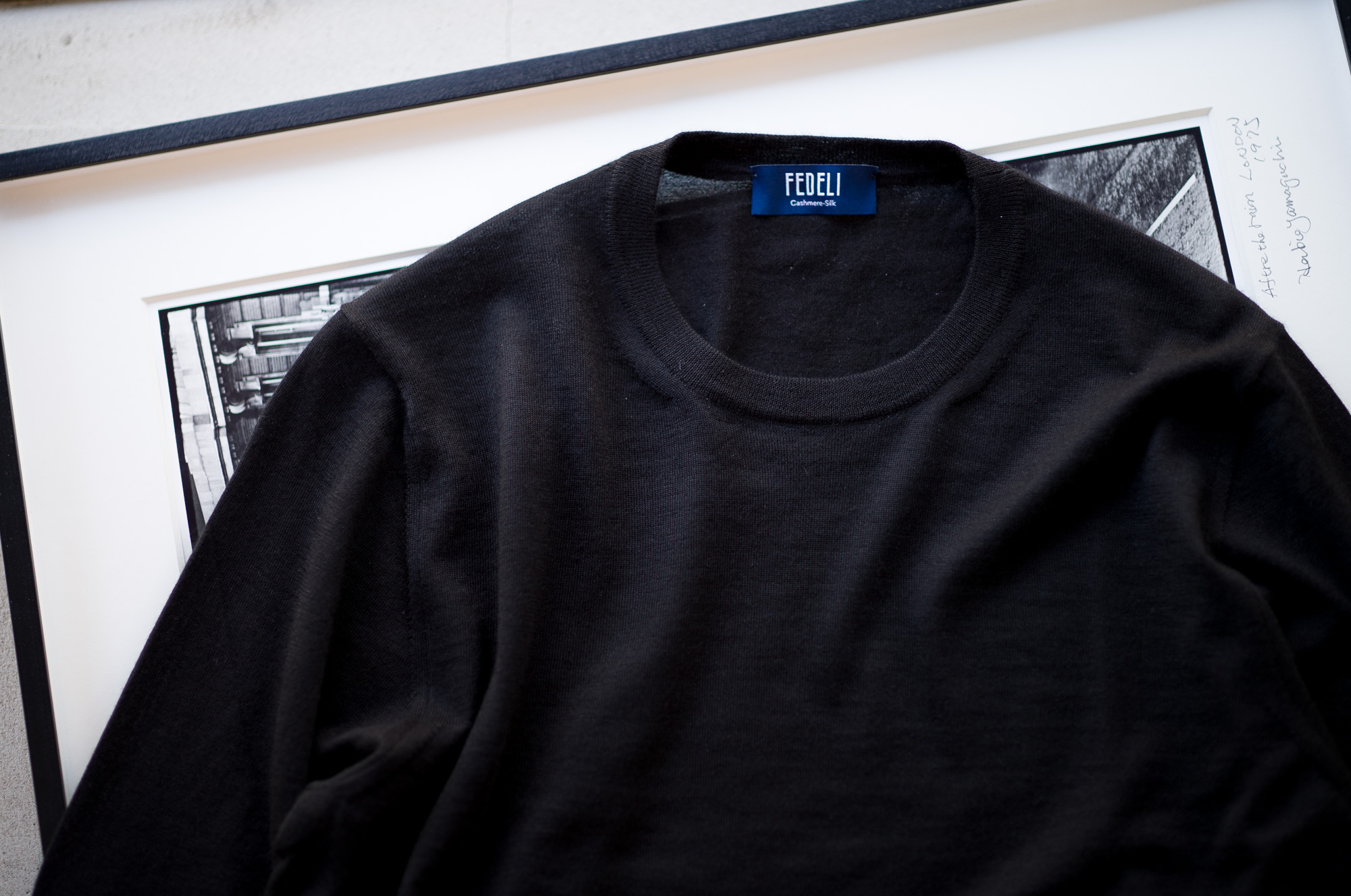 FEDELI (フェデリ) Silk Cashmere Crew Neck Sweater シルクカシミア クルーネック セーター BLACK (ブラック・9) made in italy (イタリア製) 2022 秋冬 【ご予約受付中】愛知 名古屋 Alto e Diritto altoediritto アルトエデリット