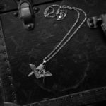 FIXER “COMPASS & RULER NECKLACE”のイメージ