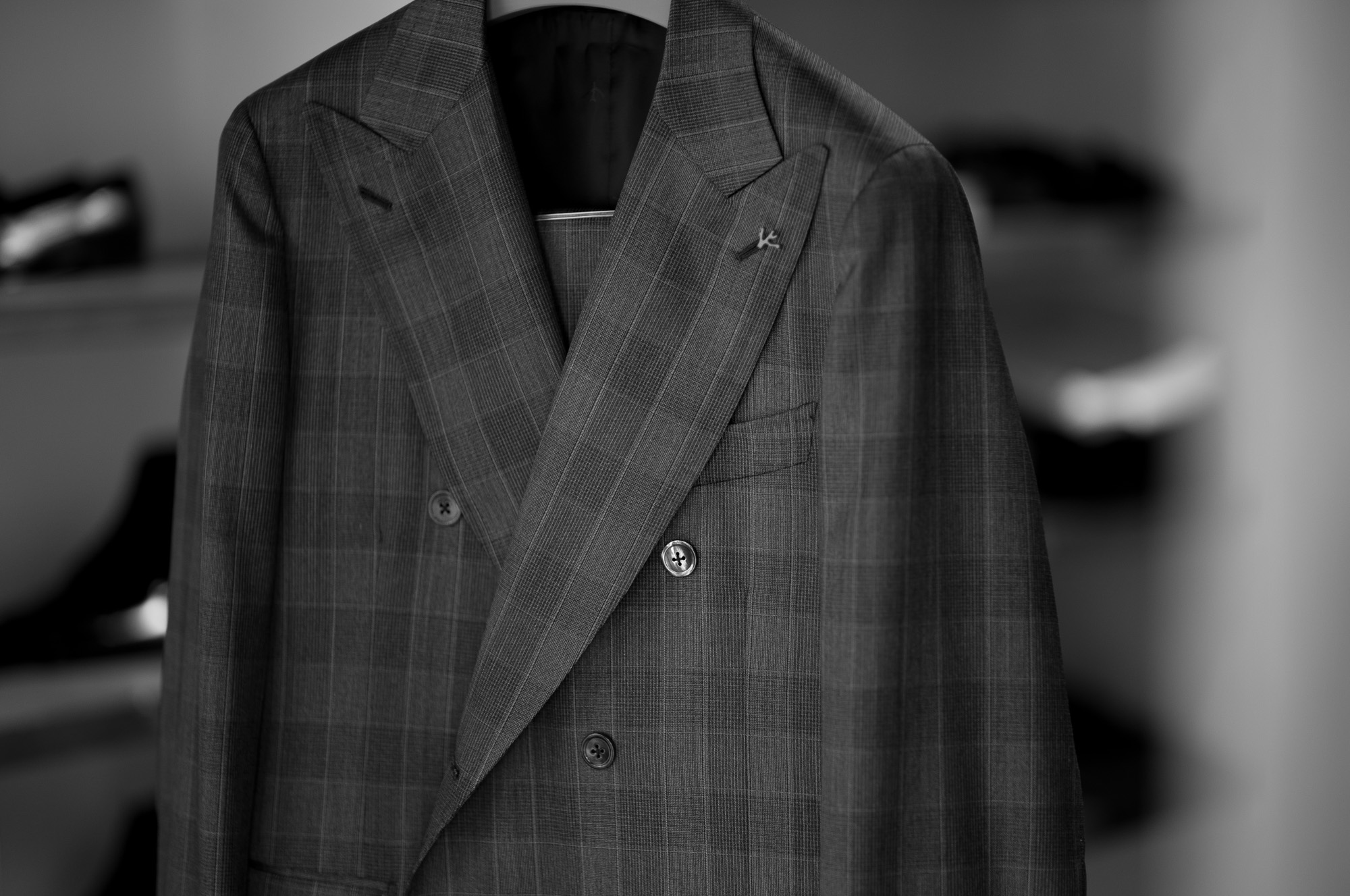 ISAIA "MADE TO MEASURE" CAPRI 3P SUITS "SCABAL" GLEN CHECK 2022SS 愛知　名古屋 Alto e Diritto altoediritto アルトエデリット スーツ 3Pスーツ ベスト ジャケット パンツ チェック 3Pスーツ　グレンチェック カプリ SCABAL WOOL 100