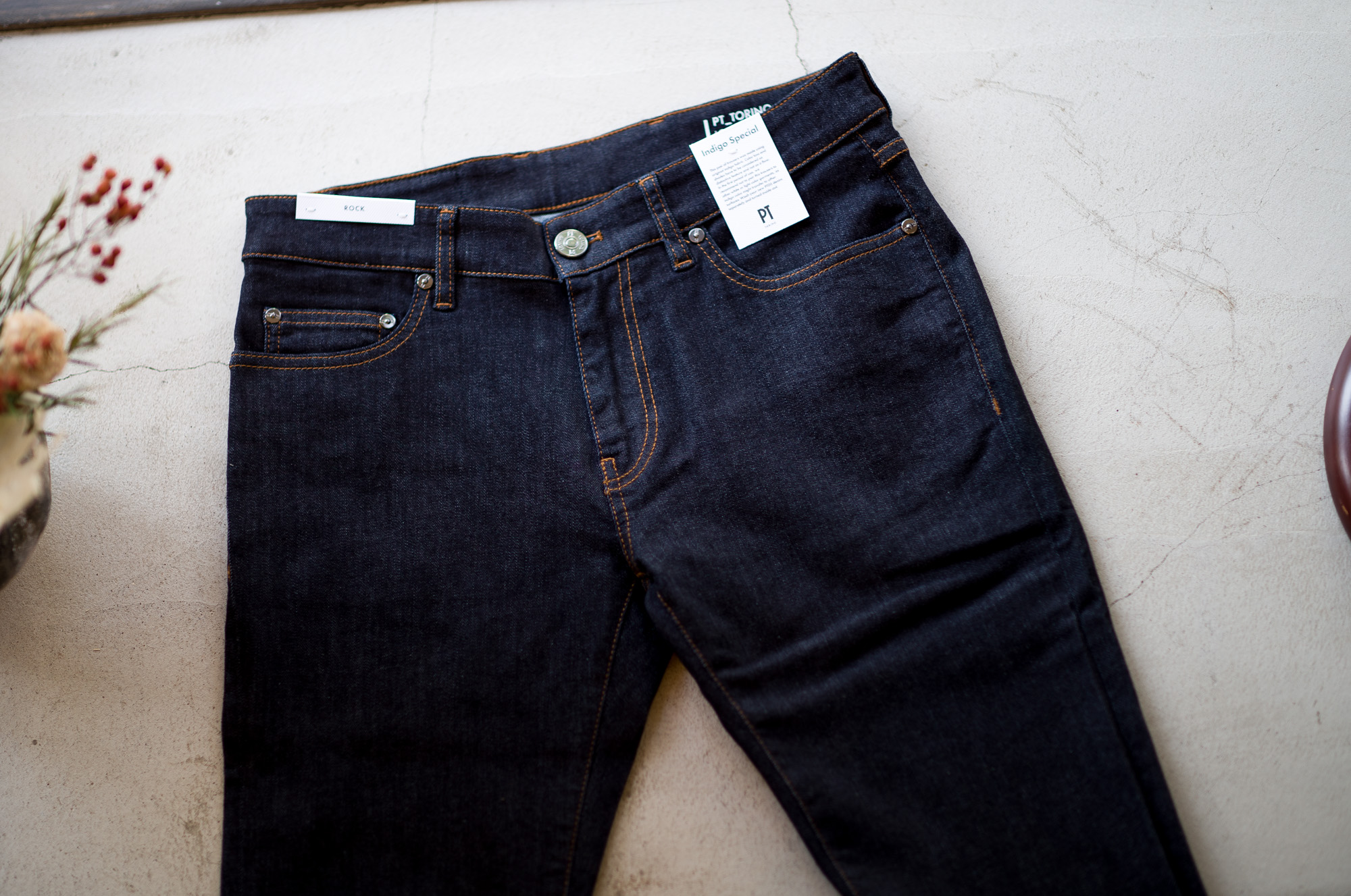 PT TORINO DENIM (ピーティートリノデニム) ROCK (ロック) SKINNY FIT (スキニーフィット) INDIGO TRAVEL DENIM 11 Oz ストレッチ デニムパンツ INDIGO (インディゴ・DK57)2022 秋冬 【ご予約受付中】Alto e Diritto altoediritto アルトエデリット