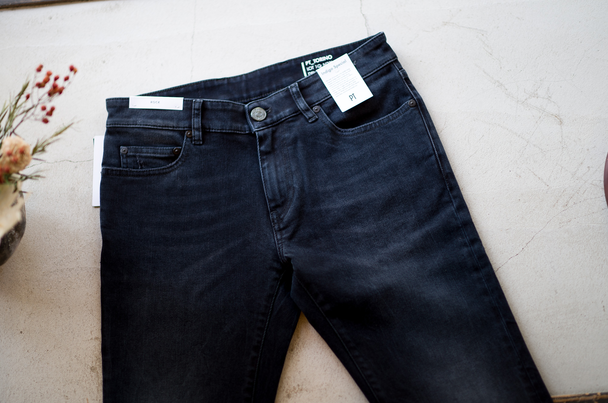 PT TORINO DENIM (ピーティートリノデニム) ROCK (ロック) SKINNY FIT (スキニーフィット) STRETCH BLACK VINTAGE DENIM 12 Oz ストレッチ デニムパンツ BLACK (ブラック・SK09) 2022 秋冬 【ご予約受付中】愛知 名古屋 Alto e Diritto altoediritto アルトエデリット