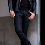SAINT LAURENT (サンローラン) SKINNY-FIT JEANS COATED BLACK DENIM (スキニーフィット ジーンズ コーティング ブラックデニム) スキニー ストレッチ コーティング デニムパンツ COATED BLACK (コーテッドブラック) Made in italy (イタリア製) 2022のイメージ