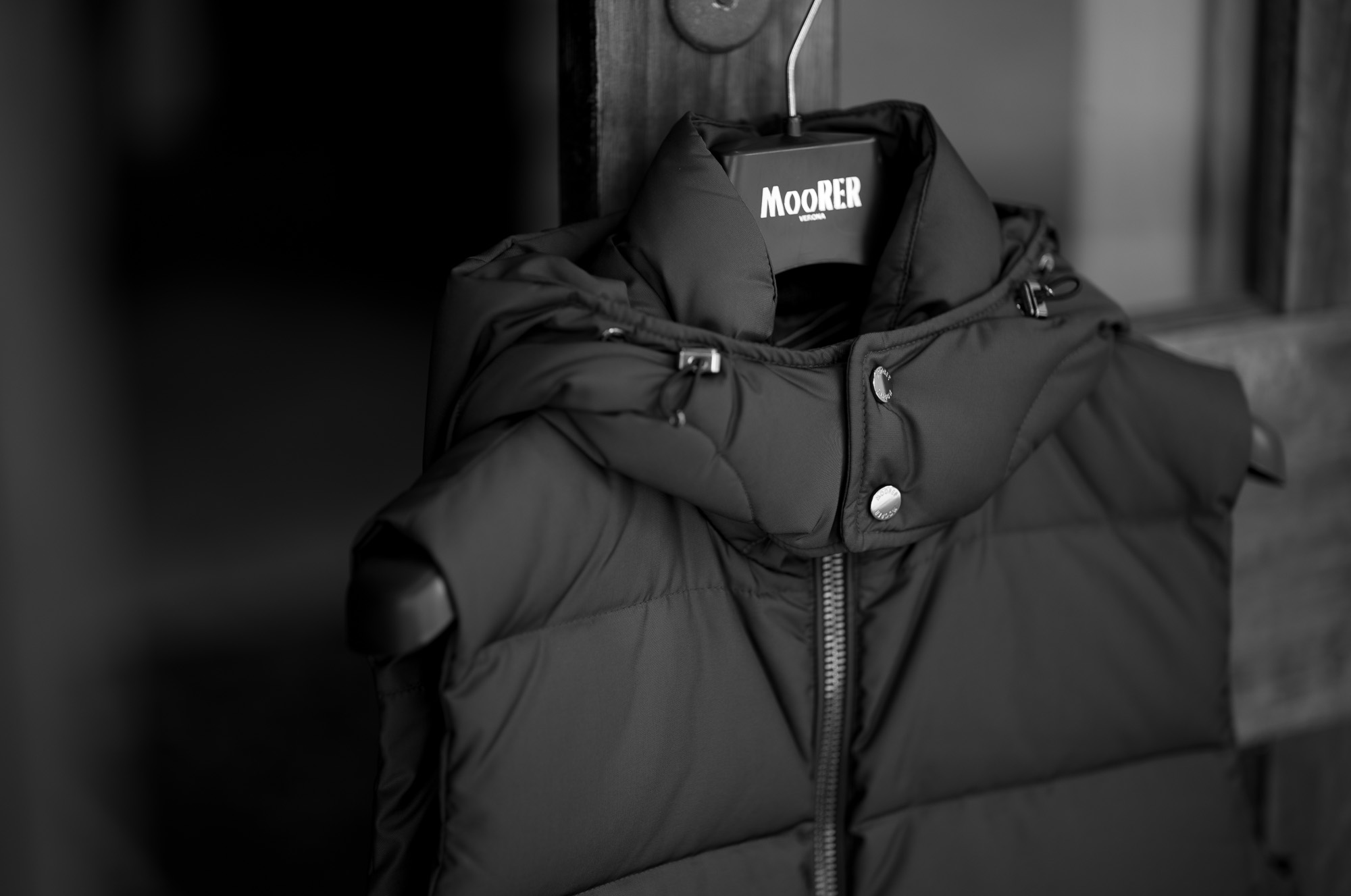 MOORER (ムーレー) FIRE-WK (フェイヤー) Nylon Down Vest ナイロン ダウンベスト AVORIO(ホワイト) Made in italy (イタリア製) 2022 秋冬 愛知 名古屋 Alto e Diritto altoediritto　アルトエデリット ベスト ナイロンダウン 防寒