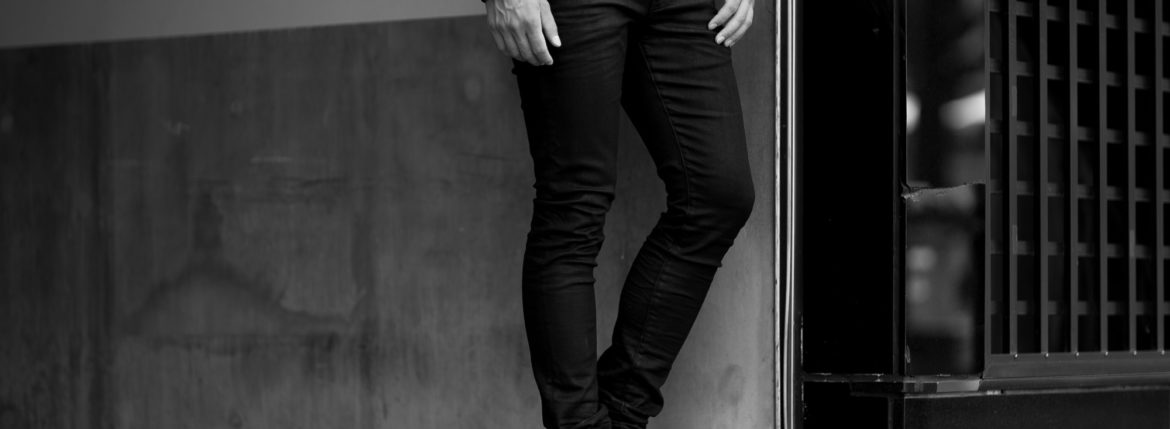 SAINT LAURENT (サンローラン) SKINNY-FIT JEANS COATED BLACK DENIM