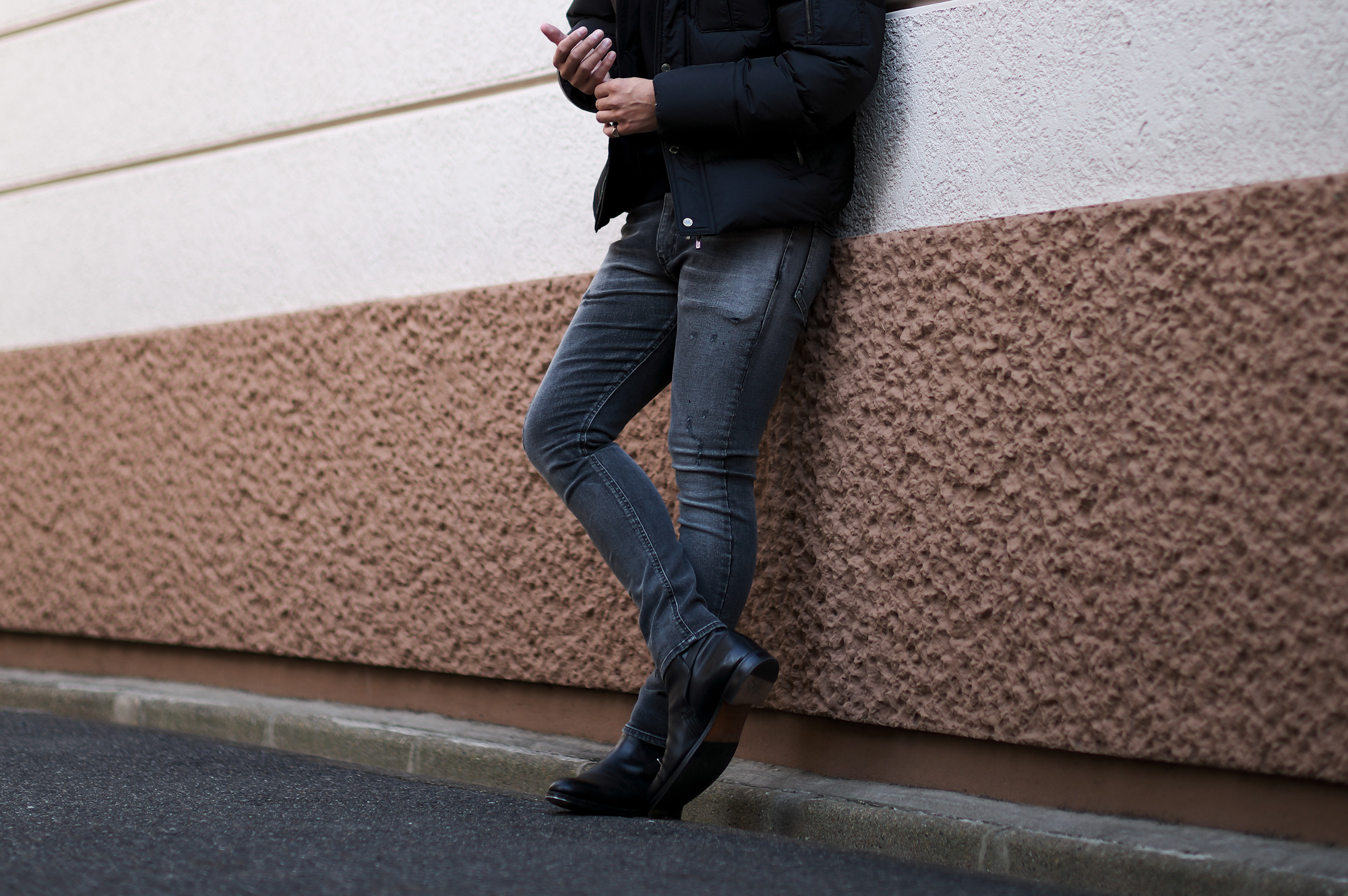 ISAMU KATAYAMA BACKLASH (イサムカタヤマ バックラッシュ) Stretch Skinny Crash Denim Pants ストレッチ スキニー クラッシュ デニムパンツ BLACK CRASH (ブラッククラッシュ) MADE IN JAPAN (日本製) 【Alto e Diritto別注】【Special Model】イサムカタヤマ バックラッシュ ストレッチ デニムパンツ クラッシュデニム ブラック ブラックデニム 黒デニム ブラックデニムパンツ 愛知 名古屋 Alto e Diritto altoediritto アルトエデリット