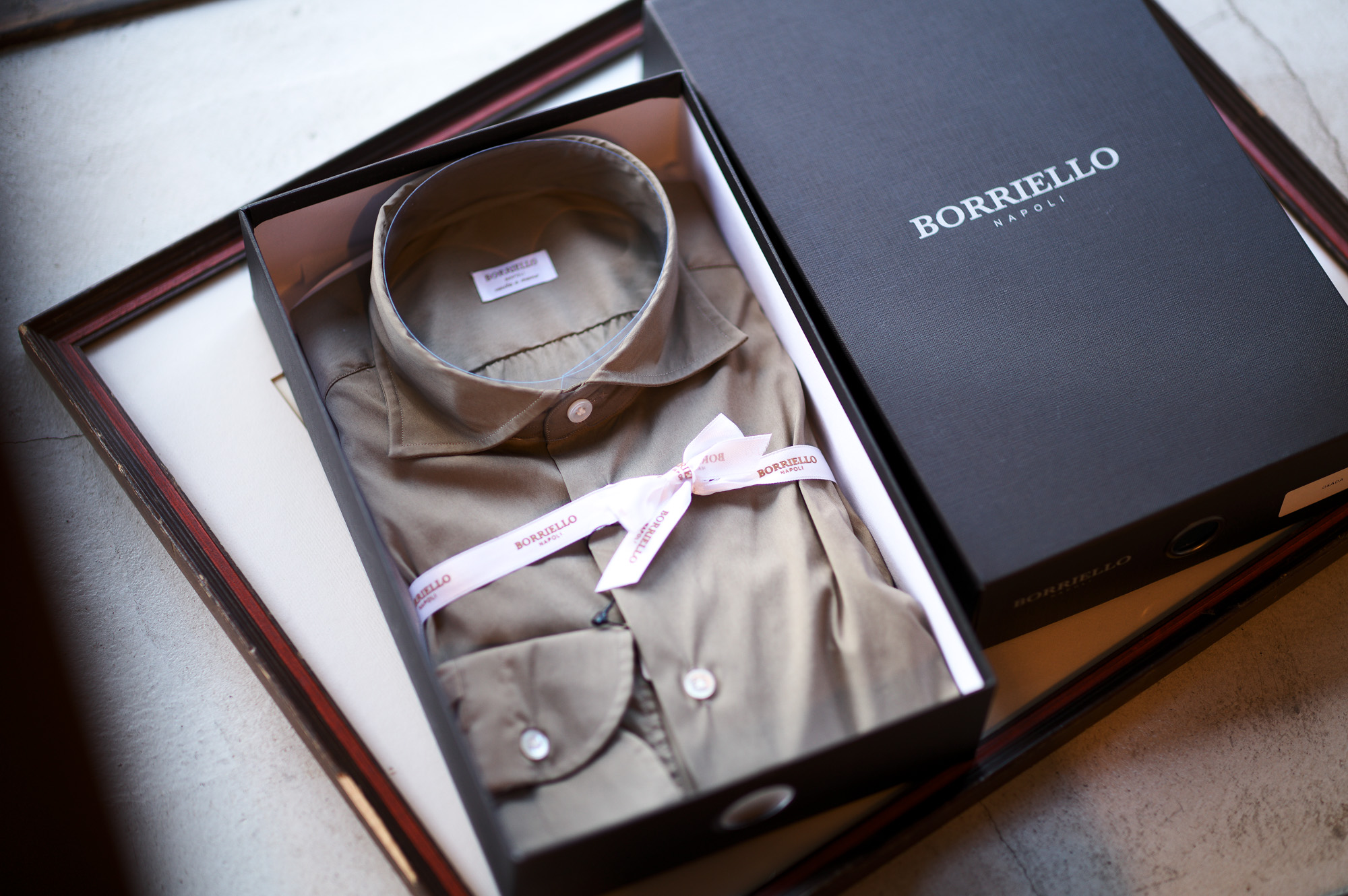 BORRIELLO "MADE TO MEASURE" 2021-109 KHAKI 2022AW ボリエッロ シャツ ストレッチ カーキ ドレスシャツ 愛知 名古屋 Alto e Diritto altoediritto アルトエデリット