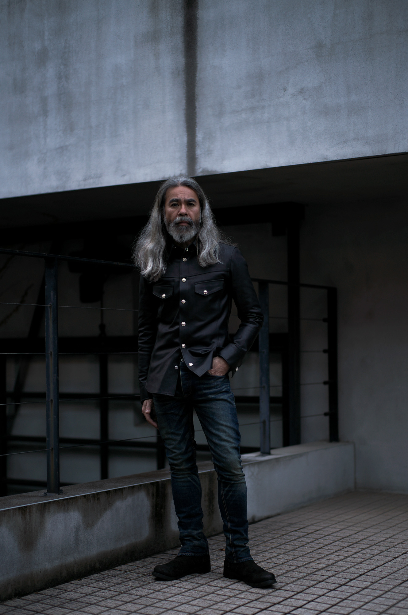 ISAMU KATAYAMA BACKLASH The Line (イサムカタヤマ バックラッシュ ザ・ライン) GUIDI CALF Leather Shirts T-254 (グイディ カーフ レザー シャツ) 925 STERLING SILVER (925 スターリングシルバー) レザーシャツ BLACK (ブラック) MADE IN JAPAN (日本製)  2023春夏 【ご予約開始】愛知 名古屋 Alto e Diritto altoediritto アルトエデリット レザーシャツ