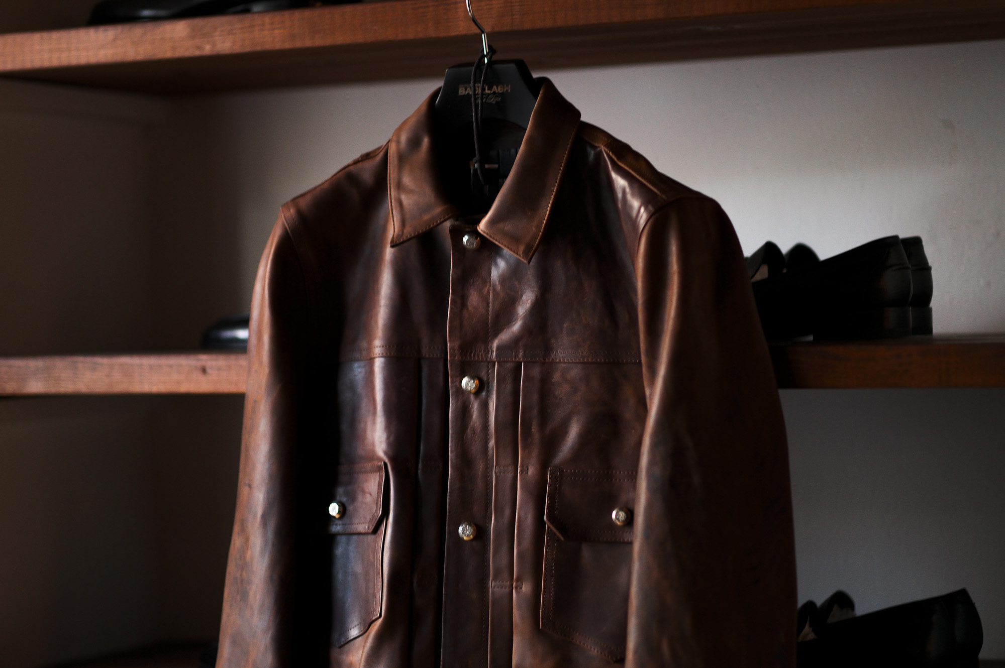 ISAMU KATAYAMA BACKLASH The Line "T-242" GUIDI HORSE 2nd Tracker Jacket CHOCO 2022　イサムカタヤマバックラッシュ ザライン グィディホース 2nd トラッカージャケット チョコ 愛知 名古屋 Alto e Diritto altoediritto アルトエデリット 片山勇