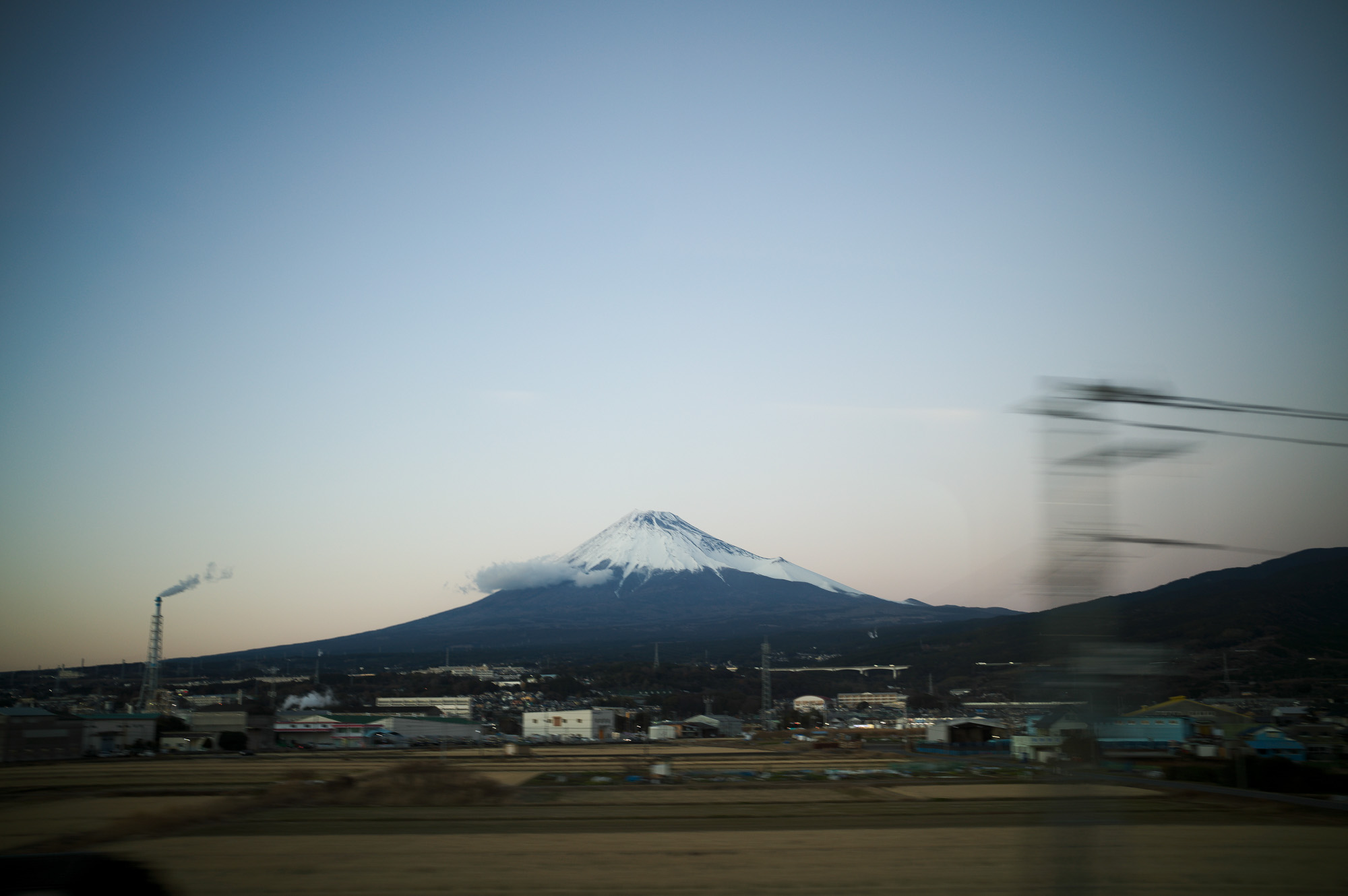 Mount Fuji 2022年12月27日火曜 2022.12.25 アルトエデリット Alto e Diritto 師走 虹霓 こうげい 中華 2022年12月20日 火曜  四川料理 一星 移転 那古野 虹霓さん 高級中華 愛知県名古屋市西区那古野1-34-16 052-756-3939 四川料理、中華料理 https://www.instagram.com/china.kougei/# https://omakase.in/r/yk870221 中国菜一星 Kimiyo.Tokyo 恵比寿 大阪とらふぐの会 キミヨトウキョウ 東京都渋谷区恵比寿３丁目２８−１２ ＡＴＹビル 2階 世界中でも、日本だけで食されているふぐ。その歴史は千年以上も昔から引き継がれたものです。それだけ日本人に愛され、文化として根付く「ふぐ」は「日本の食の誉れ」といえるのではないでしょうか。そんな「日本の食の誉れ」を春夏秋冬いつでも最高の状態でご提供できることに、私たちはいつも感謝しています。当店では、主に2〜3キロ前後のサイズの大型ふぐを使用しております（季節により変動あり）。とらふぐの会は会員制の料理店 うしごろ USHIGORO S. NISHIAZABU 東京都港区西麻布2-24-14 Barbizon73 B1F 全席完全個室、すべてにこだわり抜いた"うしごろ"の最高級ブランド各部屋専属の熟練した焼き師が、田村牧場から仕入れた極上希少部位と、岡崎牧場の「近江牛」を匠の技で焼き上げ、ご提供いたします。 牧場・血統にまでこだわり抜いた極上のコースを、世界の銘酒とあわせてご堪能いただけます。【鳥取 田村牧場】黒毛和牛の源流、「但馬」の血統を頑なに守り続ける田村牧場。長期肥育と牝の処女牛にこだわった、最高級の黒毛和牛を育て続けています。【滋賀 岡崎牧場】純血但馬牛の生産者として６代にわたる歴史をもつ岡崎牧場。和牛にかける情熱と味への飽くなきこだわりは、日本三大和牛の一つに称される「近江牛」の中でも最高峰の評価を得ています。"USHIGORO S."- Select ・ Special ・ Stylish ・ Smart ・ Spirit -厳選した特別な食材 ・ 洗練された空間 ・ スマートなサービス ・ 情熱 私たちの想いを『S』の一文字に込め、名付けました。 HOTEL ALLAMANDA AOYAMA HOTEL ALLAMANDA AOYAMA ホテル アラマンダ 青山 〒107-0061 東京都港区北青山2-7-13 チェックイン　アラマンダ青山 https://hotel-allamanda-aoyama.jp/ Roppongi 六本木 片山勇 isamukatayamabacklash ギロッポン 会心の一撃 スナック 恵比寿 歌って飲める、昭和レトロな憩いの場 YEBISU GARDEN PLACE  チェキ ガーデンプレイス スナックオープン 中華風家庭料理 ふーみん (表参道/中華料理)　〒107-0062 東京都港区南青山５丁目７−１７ 03-3498-4466　表参道・青山エリアの南青山の中華料理店、中華風家庭料理 ふーみんのオフィシャルページです　CHACOあまみや　千駄ヶ谷の有名なステーキ屋「CHACOあめみや」 炭焼きステーキ 〒151-0051 東京都渋谷区千駄ケ谷１丁目７−１２ 03-3402-6066 http://chacoamemiya.com/sp/ １９７９年（昭和５４年）に開店してから当時のままの姿の店内は重みを感じる。　（お客様からは「昭和の香りがする・・」と言われます）真っ白だった壁も年月を感じさせる趣がある。店内に入るとまず目に入るのが、大きな炭焼きの竈。営業当時からの肉の旨みを沢山吸い込んでいるかも・・・。１９７９年（昭和５４年）に開店してから当時のままの姿の店内は重みを感じる。　（お客様からは「昭和の香りがする・・」と言われます）真っ白だった壁も年月を感じさせる趣がある。店内に入るとまず目に入るのが、大きな炭焼きの竈。営業当時からの肉の旨みを沢山吸い込んでいるかも・・・。炭で焼かれたステーキのお皿は鉄板ではなく鋳物です。牛肉は融点が高いため冷めやすい鉄板ではすぐに肉が固くなってしまいます。チャコのお皿は長い時間温かいので柔らかい牛肉をゆっくりご賞味いただけます。ワイン片手に語らいながら心安らぐ美味しい時間をお過ごしください。LA BISBOCCIA　ラ・ビスボッチャ/LA BISBOCCIA (広尾/イタリアン) RISTORANTE LA BISBOCCIA 〒150-0013 東京都渋谷区恵比寿2-36-13 広尾MTRビル1F "イタリア政府公認レストラン"として選ばれた本格的イタリアン。スタッフもイタリア人が中心で、イタリアにいる気分になれそうな空間。 https://labisboccia.tokyo/ 愛知 名古屋 Vineria Cassini ヴィネリア カッシーニ 東別院 イタリアン 愛知県名古屋市中区伊勢山1-9-13 伊勢山ハイツ1F #1F Iseyamahaitsu, 1-9-13 Iseyama Naka-ku, Nagoya-shi, Aichi-ken 460-0026, Japan イタリアを旅するような気分で楽しむ郷土料理と様々なワイン "Vineria(ヴィネリア)とは、イタリア語でVino(ワイン)＋Osteria(食堂)を足した造語です。 イタリアの郷土料理とその土地で造られた様々なワインをイタリアを旅するような気分でお楽しみいただけます。 「イタリア現地の味」を目指した素材を生かすストレートかつ伝統的なイタリア料理をアラカルトもしくはコースでお楽しみください。 約200種類のイタリアワインの中から、ソムリエがベストなワインを選びます。お料理やお好みに合わせたグラスワインやワインコースもご用意しております。"2021年10月15日 煖 MEI メイ イタリアン 国際センター 名古屋市西区那古野1-23-2 四間道糸重3 mei-nagoya.com shikemichi サンタキアラ Santa Chiara コース 18時一斉スタート きのこ キノコ 森内敬子　モーゼ十戒　ナナツモリピノノワール 2016 pinot noir ドメーヌタカヒコ 曽我貴彦 北海道余市郡余市町登町1395  ワイン名古屋市東区徳川町　天然キノコ MEI 那古野 ネコ 猫　にゃんこ 愛知 名古屋 Alto e Diritto altoediritto アルトエデリット カウンター7席 えごま　味噌カツ ミソカツ みそかつ とんかつ 東別院 〒460-0021 愛知県名古屋市中区平和2丁目16-15 052-323-0963  鶴舞線のガード下にあるトンカツの美味しいお店 みそかつ えごま　和食 美奈登 ミナト 老舗焼肉店 神宮前/焼肉 レトロ モクモク 味噌ダレ とんちゃん 熱田 ホルモン ヤキニク とんねるず ペレ きたなシュラン 懐かし 名鉄堀田駅から徒歩20分 瑞穂区 〒467-0879 愛知県名古屋市瑞穂区平郷町2-6-2 LA VAGABONDE ラ・ヴァガボンド フレンチ フランス料理 鶴舞 ラヴァカボンド chef ryousuke iwamoto 岩本龍介 予約のとれないフレンチ 名店 美食家 放浪者 旅人 愛知県名古屋市中区千代田2丁目14-24 キャノンピア鶴舞 1F 愛知 名古屋 Alto e Diritto altoediritto アルトエデリット 超絶フレンチ ドレスコード ディナー STEAK HOUSE Beef Okuma ステーキハウス ビーフオークマ 名古屋店 霜降り黒毛和牛 サーロイン フィレ シャトーブリアン 仙台牛 宮城牛 近江牛 150g 200g ハンバーグ 松坂屋 名古屋店 愛知　名古屋 Alto e Diritto altoediritto  GW休暇 Alto e Diritto アルトエデリット altoediritto 愛知 名古屋 ゴールデンウィーク 休暇 炭火焼肉 煖  だん ダン 愛知 名古屋 焼き肉  名駅店 瑞穂本店 Alto e Diritto altoediritto アルトエデリット 夢 希望 Dream FREEMASONRY フリーメーソン AUDEMARS PIGUET オーデマピゲ SEX PISTOLS セックスピストルズ JOY DIVISION ジョイディヴィジョン DAVID BOWIE デヴィットボーウィ THE VELVET UNDERGROUND ザベルベットアンダーグラウンド THE ROLLING STONES ザローリングストーンズ QUEEN クイーン LED ZEPPELIN レッドツェッペリン Alto e Diritto アルトエデリット 愛知 名古屋 Italy MOORER ムーレー / BELVEST ベルベスト / ISAIA イザイア / LUCA GRASSIA ルカグラシア / Alfredo Rifugio アルフレードリフージオ / LARDINI ラルディーニ / De Petrillo デ・ペトリロ / TAGLIATORE タリアトーレ / Sealup シーラップ / EMMETI エンメティ / CINQUANTA チンクアンタ / SILENCE サイレンス / MOLEC モレック / Finamore フィナモレ / ORIAN オリアン / AVINO Laboratorio Napoletano アヴィーノ / INCOTEX インコテックス / INCOTEX SLACKS インコテックススラックス / PT TORINO ピーティートリノ / BERWICH ベルウィッチ / VIGANO ヴィガーノ / RICHARD J.BROWN リチャードJブラウン / FEDELI フェデーリ / MANRICO CASHMERE マンリコカシミヤ / ZANONE ザノーネ / Cruciani クルチアーニ / GRAN SASSO グランサッソ / Settefili Cashmere セッテフィーリカシミア / Girelli Bruni ジレリブルーニ / ENZO BONAFE エンツォボナフェ / FERRANTE フェランテ / GHOUD ゴード / ACATE アカーテ / Cisei シセイ / STEFANO RICCI ステファノリッチ / ALPO アル France Georges de Patricia ジョルジュドパトリシア / SAINT LAURENTサンローラン / CELINE セリーヌ / AUBERCY オーベルシー / lucien pellat-finet ルシアンペラフィネ / NATIONAL STANDARD ナショナルスタンダー U.S.A. South Paradiso Leather サウスパラディソ / JACQUESMARIEMAGE ジャックマリーマージュ / MARC MARMEL マークマーメル / WHITE'S BOOTS ホワイツブーツ / JUTTA NEUMANN ユッタニューマン England GRENFELL グレンフェル / J&M DAVIDSON ジェイアンドエムディヴィッドソン / JAMES GROSE ジェームスグロース / JOHN SMEDLEY ジョンスメドレー / Johnstons ジョンストンズ Other FIXER フィクサー / cuervo bopoha クエルボ ヴァローナ / BACKLASH The Line バックラッシュ ザライン / RIVORA リヴォラ / C.QP / Order Suit オーダースーツ 愛知 名古屋 Alto e Diritto altoediritto アルトエデリット