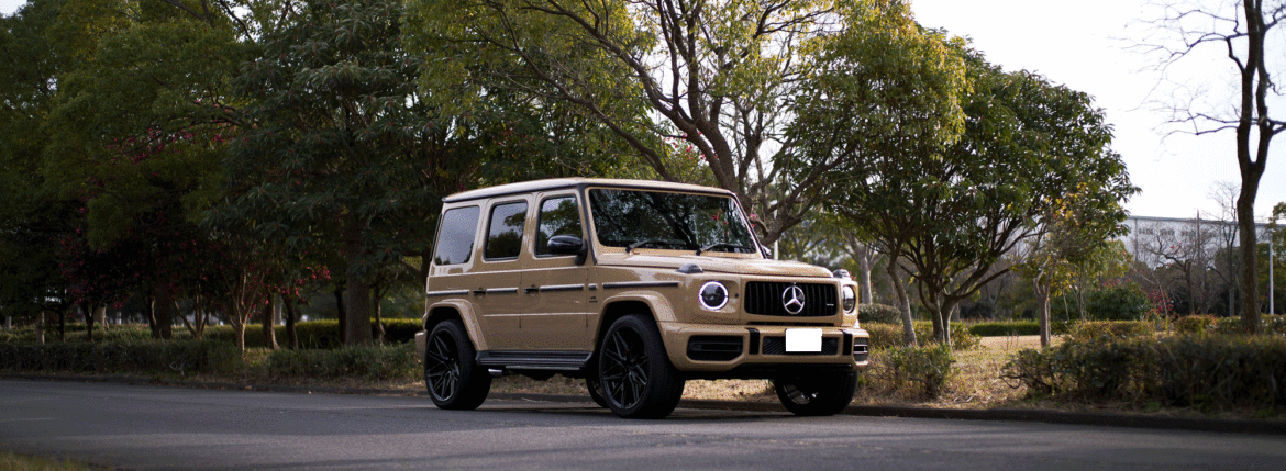 the country G63 AMG DESRT SAND デザートサンド west 西 夕焼け 夕方 夕暮れ 西向き 最高な時間 とんかつ マ・メゾン 名古屋市東区東桜２丁目17-11 とんかつ きなこ豚 ぶた トンカツ 世界の秘密 Vaundy 一升びん　https://www.isshobin.com/　「一升びん」店名の由来昭和37年の創業当時、松阪には飲食店も今ほどは無く、会食といえば家でご馳走を作って宴会というのが多かったそうです。円卓（ちゃぶ台）を大勢で囲んで、お酒の一升瓶を中心に置いて、わいわいと皆様に楽しんで食事をしていただける様な店にしたい！！そういう思いを込めて「一升びん」と名付けました。松阪牛「A5」といえば、言わずと知れた和牛の最高峰。一般的に、すき焼きやしゃぶしゃぶの最上級肉として供されるこのクラスは、焼肉用とされることはほぼありません。一升びんでは、その『松阪牛「A5」』を焼肉として提供！箸で掴んで近づけただけでも違いの分かる素晴らしい香りと、一口噛めば口中にほとばしる肉汁とともに、融けるような舌触りは、ちょっと他では味わえません！牛肉は（社）日本食肉格付協会によって格付が行われています。2つの等級があり、1つは歩留（ブド）まり等級、もう1つは肉質等級です。歩留まり等級はA･B･Cの3段階に分かれてAが最も良く、肉質等級は5・4・3・2・1の5段階に分かれ、5が最も良い等級となります。一升びん本店では格付けA5の松阪牛をご提供させて頂きます。牛肉は、脂の霜降り（サシ）がよく入っている部位が、ほんのり甘く、柔らかくて人気です。松阪牛がおいしいと評判なのは、肉やサシが独特の飼育法でまんべんなく体にまわっているから。食欲増進のためにビールを飲ませたり、血行をよくするためにマッサージをするなど、丹精こめて育てられ、とろけるほどの柔らかい上質の松阪肉ができるのです。一升びんの創業は、1962年（昭和37年）今の平生町店から始まりました。最高のお肉を更に美味しく召し上がっていただく秘密が秘伝の味噌ダレ！創業以来、脈々と伝わってきた門外不出の逸品です。その味わいは、こくのある自家製ダレでありながら、決して自己主張しすぎることはなく、あくまでも肉の味わいを最大限に引き立てる脇役に徹します。ぜひ、ご賞味下さい！松阪牛焼肉・ホルモン一升びん本店松阪牛すき焼・しゃぶしゃぶ一升びん本店"はなれ"松阪牛焼肉・ホルモン一升びん宮町店松坂牛焼肉・ホルモン一升びん平生町店松阪牛焼肉・ホルモン鍋一升びん塚本店松阪牛焼肉・ホルモン一升びん川井町店松阪牛焼肉・ホルモン一升びん久居インターガーデン店松阪牛焼肉一升びん名古屋ラシック店松阪牛焼肉・ホルモン一升びん鈴鹿店松阪牛焼肉一升びん伊勢松寿亭松阪牛焼肉・ホルモン一升びん四日市泊店松阪牛焼肉・すき焼・しゃぶしゃぶ・串焼き一升びん伊勢内宮店イオンモールNagoya Noritake Garden 1F回転焼肉　一升びん　名古屋則武新町店松阪牛一升びん名古屋名駅店 Chrome Hearts CHROME HEARTS クロムハーツ クロムハーツ名古屋 Chrome Hearts Nagoya ラシック 愛知 名古屋 https://www.chromehearts.com/ OFFEE CAKE "BONBON" ボンボン 洋菓子ボンボン BONBON https://cake-bonbon.com/ 名古屋の老舗洋菓子店「ボンボン」 喫茶ボンボン 1949年（昭和24年）創業。名古屋市東区の老舗洋菓子・純喫茶ボンボン。開店当時から「いいものをお値打ちで」という思いを込めて、素材にこだわったケーキをひとつひとつ丁寧に作り続けてまいります。当店でしか味わうことができない逸品の数々。昭和レトロ感漂う店内で是非ご堪能ください。 〒461-0001 愛知県名古屋市東区泉2-1-22 CHROME HEARTS "TAPE DISPENSER" クロムハーツ テープ　ディスペンサー 愛知 名古屋 Alto e Diritto altoediritto アルトエデリット セロハンテープ マネークリップ クロムハーツボールペン リチャードスターク CHROME HEARTS MONEY CLIP CH CROSS 925silver CHROME HEARTS “PEN 4COLOR FERNIE 925silver Wolfgang's Steakhouse Signature Aoyama WOLFGANS'S STEAKHOUSE ウルフギャング ステーキハウス Tボーンステーキ 東京都 港区 北青山 2-5-8　青山OM-SQUARE1F 03-5843-0822 100席 (ダイニング58席、個室A：10席、個室B：8席、バー＆ウイスキーラウンジ24席) BARONROUGE バロンルージュ 〒460-0008 愛知県名古屋市中区栄5丁目19番12 @nagoya_baronrouge 050-5872-9950 移転 renewal open 。大人がひっそりと訪れる酒と料理を嗜むお店 25年続くお店が少しだけ移転しリニューアルオープン。新築のビル2階に佇む大人のためのレストラン＆バー。大人の階段を上り重厚な扉を開けると1日の疲れをリセット。大人の日常にそっと手を差し伸べる程よい非日常空間。プロが作る美味い酒 と しっかり食べられる料理。酒だけでも 料理だけでも 会話だけでも お気軽に。初めてご来店の方も いつもの馴染みのお店にしてください。八乃助 ISAMUKATAYAMABACKLASH イサムカタヤマバックラッシュ 片山勇 バックラッシュ ATSUTA JINGU ///【LEICA M10-P ASC 100 Edition + SUMMILUX-M F1.4/50mm ASPH】2022年5月11日 火曜 熱田神宮 Wolfgang's Steakhouse Signature Aoyama WOLFGANS'S STEAKHOUSE ウルフギャング ステーキハウス Tボーンステーキ 東京都 港区 北青山 2-5-8　青山OM-SQUARE1F 03-5843-0822 100席 (ダイニング58席、個室A：10席、個室B：8席、バー＆ウイスキーラウンジ24席) THE RITZ-CARLTON TOKYO "CLUB LEVEL" // 2022.5.06-5.08 ザ・リッツ・カールトン クラブ®レベル ザ・リッツ・カールトンの最高峰のおもてなしを、最上級の空間と設備でご体験いただける「ザ・リッツ・カールトン クラブレベル」。そのおもてなしの中心となるクラブラウンジは、レジデンスをテーマにしたラウンジの概念を超えた空間です。 レセプション、ガーデンテラス、ダイニングルーム、ライブラリーラウンジの4つの エリアに分かれた「クラブラウンジ」では、時間帯によって多彩な趣きでお客様をお迎えいたしております。お客様のクラブレベルのステイをより快適なものにするクラブコンシェルジュは、お客様一人ひとりをお名前でお呼びし、それぞれのお好みに合わせたパーソナルなサービスをお届けいたします。お誕生日や記念日、プロポーズなど特別な日のご滞在には、ご要望に合わせて心に残るひとときを演出するプランをご提案します。 ザ・ロビーラウンジ ラウンジ ホテルの45階、お客様をお迎えするメインロビーに位置する「ザ・ロビーラウンジ」は、お待ち合わせや語らいの時間を特別なものにします。毎週金～日曜日の15時～16時20分の間、「ハープ＆アフタヌーンティー」を提供しております。確かな技術を有するハープ奏者が奏でる美しい音色を聴きながらペストリーシェフによるアフタヌーンティーをお召し上がり頂けます。夕暮れへと移ろいゆく美しい東京の景色と共に、ゆったりとした午後のひとときをお楽しみ下さい45階の開放的な空間で楽しむ伝統的なアフタヌーンティー ザ・リッツ・カールトン東京の45階、お客様をお迎えするメインロビーに位置する「ザ・ロビーラウンジ」は、お待ち合わせや語らいの時間を特別なものにします。 心地よいピアノの生演奏が流れるラグジュアリーな空間で、モダンなアフタヌーンティーセットや厳選された世界各地の茶葉によるティーセレクションと共に、優雅なひと時をお楽しみ下さい。東京の中心に位置する六本木というロケーションに相応しい、西洋と東洋のモダンな融合を表現したインテリアには、オリエンタルな紫、赤、モノトーンを基調とした配色や、和をモチーフとしたファブリックなどを用い、全体として和洋の調和を感じさせる空間となっており、時間の移ろいに合わせた生演奏が彩りを添えます。ISAIA Napoli TOKYO MIDTOWN イザイア ナポリ 東京ミッドタウン スーツ、ジャケット、シャツ、パンツ、シューズ、ネクタイ、チーフ、カバン 愛知 名古屋 Alto e Diritto altoediritto アルトエデリット 20224月19日 ミシュラン ヴァガボンド 2021年12月14日 LA VAGABONDE ラ・ヴァガボンド フレンチ フランス料理 鶴舞 ラヴァカボンド chef ryousuke iwamoto 岩本龍介 予約のとれないフレンチ 名店 美食家 放浪者 旅人 愛知県名古屋市中区千代田2丁目14-24 キャノンピア鶴舞 1F 愛知 名古屋 Alto e Diritto altoediritto アルトエデリット 超絶フレンチ ドレスコード ディナー 中華風家庭料理 ふーみん (表参道/中華料理)　〒107-0062 東京都港区南青山５丁目７−１７ 03-3498-4466　表参道・青山エリアの南青山の中華料理店、中華風家庭料理 ふーみんのオフィシャルページです　CHACOあまみや　千駄ヶ谷の有名なステーキ屋「CHACOあめみや」 炭焼きステーキ 〒151-0051 東京都渋谷区千駄ケ谷１丁目７−１２ 03-3402-6066 http://chacoamemiya.com/sp/ １９７９年（昭和５４年）に開店してから当時のままの姿の店内は重みを感じる。　（お客様からは「昭和の香りがする・・」と言われます）真っ白だった壁も年月を感じさせる趣がある。店内に入るとまず目に入るのが、大きな炭焼きの竈。営業当時からの肉の旨みを沢山吸い込んでいるかも・・・。１９７９年（昭和５４年）に開店してから当時のままの姿の店内は重みを感じる。　（お客様からは「昭和の香りがする・・」と言われます）真っ白だった壁も年月を感じさせる趣がある。店内に入るとまず目に入るのが、大きな炭焼きの竈。営業当時からの肉の旨みを沢山吸い込んでいるかも・・・。炭で焼かれたステーキのお皿は鉄板ではなく鋳物です。牛肉は融点が高いため冷めやすい鉄板ではすぐに肉が固くなってしまいます。チャコのお皿は長い時間温かいので柔らかい牛肉をゆっくりご賞味いただけます。ワイン片手に語らいながら心安らぐ美味しい時間をお過ごしください。LA BISBOCCIA　ラ・ビスボッチャ/LA BISBOCCIA (広尾/イタリアン) RISTORANTE LA BISBOCCIA 〒150-0013 東京都渋谷区恵比寿2-36-13 広尾MTRビル1F "イタリア政府公認レストラン"として選ばれた本格的イタリアン。スタッフもイタリア人が中心で、イタリアにいる気分になれそうな空間。 https://labisboccia.tokyo/ 愛知 名古屋 Vineria Cassini ヴィネリア カッシーニ 東別院 イタリアン 愛知県名古屋市中区伊勢山1-9-13 伊勢山ハイツ1F #1F Iseyamahaitsu, 1-9-13 Iseyama Naka-ku, Nagoya-shi, Aichi-ken 460-0026, Japan イタリアを旅するような気分で楽しむ郷土料理と様々なワイン "Vineria(ヴィネリア)とは、イタリア語でVino(ワイン)＋Osteria(食堂)を足した造語です。 イタリアの郷土料理とその土地で造られた様々なワインをイタリアを旅するような気分でお楽しみいただけます。 「イタリア現地の味」を目指した素材を生かすストレートかつ伝統的なイタリア料理をアラカルトもしくはコースでお楽しみください。 約200種類のイタリアワインの中から、ソムリエがベストなワインを選びます。お料理やお好みに合わせたグラスワインやワインコースもご用意しております。"2021年10月15日 煖 MEI メイ イタリアン 国際センター 名古屋市西区那古野1-23-2 四間道糸重3 mei-nagoya.com shikemichi サンタキアラ Santa Chiara コース 18時一斉スタート きのこ キノコ 森内敬子　モーゼ十戒　ナナツモリピノノワール 2016 pinot noir ドメーヌタカヒコ 曽我貴彦 北海道余市郡余市町登町1395 ワイン名古屋市東区徳川町　天然キノコ MEI 那古野 ネコ 猫　にゃんこ 愛知 名古屋 Alto e Diritto altoediritto アルトエデリット カウンター7席 えごま　味噌カツ ミソカツ みそかつ とんかつ 東別院 〒460-0021 愛知県名古屋市中区平和2丁目16-15 052-323-0963 鶴舞線のガード下にあるトンカツの美味しいお店 みそかつ えごま　和食 美奈登 ミナト 老舗焼肉店 神宮前/焼肉 レトロ モクモク 味噌ダレ とんちゃん 熱田 ホルモン ヤキニク とんねるず ペレ きたなシュラン 懐かし 名鉄堀田駅から徒歩20分 瑞穂区 〒467-0879 愛知県名古屋市瑞穂区平郷町2-6-2 LA VAGABONDE ラ・ヴァガボンド フレンチ フランス料理 鶴舞 ラヴァカボンド chef ryousuke iwamoto 岩本龍介 予約のとれないフレンチ 名店 美食家 放浪者 旅人 愛知県名古屋市中区千代田2丁目14-24 キャノンピア鶴舞 1F 愛知 名古屋 Alto e Diritto altoediritto アルトエデリット 超絶フレンチ ドレスコード ディナー STEAK HOUSE Beef Okuma ステーキハウス ビーフオークマ 名古屋店 霜降り黒毛和牛 サーロイン フィレ シャトーブリアン 仙台牛 宮城牛 近江牛 150g 200g ハンバーグ 松坂屋 名古屋店 愛知　名古屋 Alto e Diritto altoediritto GW休暇 Alto e Diritto アルトエデリット altoediritto 愛知 名古屋 ゴールデンウィーク 休暇 炭火焼肉 煖 だん ダン 愛知 名古屋 焼き肉 名駅店 瑞穂本店 Alto e Diritto altoediritto アルトエデリット 夢 希望 Dream FREEMASONRY フリーメーソン AUDEMARS PIGUET オーデマピゲ SEX PISTOLS セックスピストルズ JOY DIVISION ジョイディヴィジョン DAVID BOWIE デヴィットボーウィ THE VELVET UNDERGROUND ザベルベットアンダーグラウンド THE ROLLING STONES ザローリングストーンズ QUEEN クイーン LED ZEPPELIN レッドツェッペリン Alto e Diritto アルトエデリット 愛知 名古屋 Italy MOORER ムーレー / BELVEST ベルベスト / ISAIA イザイア / LUCA GRASSIA ルカグラシア / Alfredo Rifugio アルフレードリフージオ / LARDINI ラルディーニ / De Petrillo デ・ペトリロ / TAGLIATORE タリアトーレ / Sealup シーラップ / EMMETI エンメティ / CINQUANTA チンクアンタ / SILENCE サイレンス / MOLEC モレック / Finamore フィナモレ / ORIAN オリアン / AVINO Laboratorio Napoletano アヴィーノ / INCOTEX インコテックス / INCOTEX SLACKS インコテックススラックス / PT TORINO ピーティートリノ / BERWICH ベルウィッチ / VIGANO ヴィガーノ / RICHARD J.BROWN リチャードJブラウン / FEDELI フェデーリ / MANRICO CASHMERE マンリコカシミヤ / ZANONE ザノーネ / Cruciani クルチアーニ / GRAN SASSO グランサッソ / Settefili Cashmere セッテフィーリカシミア / Girelli Bruni ジレリブルーニ / ENZO BONAFE エンツォボナフェ / FERRANTE フェランテ / GHOUD ゴード / ACATE アカーテ / Cisei シセイ / STEFANO RICCI ステファノリッチ / ALPO アル France Georges de Patricia ジョルジュドパトリシア / SAINT LAURENTサンローラン / CELINE セリーヌ / AUBERCY オーベルシー / lucien pellat-finet ルシアンペラフィネ / NATIONAL STANDARD ナショナルスタンダー U.S.A. South Paradiso Leather サウスパラディソ / JACQUESMARIEMAGE ジャックマリーマージュ / MARC MARMEL マークマーメル / WHITE'S BOOTS ホワイツブーツ / JUTTA NEUMANN ユッタニューマン England GRENFELL グレンフェル / J&M DAVIDSON ジェイアンドエムディヴィッドソン / JAMES GROSE ジェームスグロース / JOHN SMEDLEY ジョンスメドレー / Johnstons ジョンストンズ Other FIXER フィクサー / cuervo bopoha クエルボ ヴァローナ / BACKLASH The Line バックラッシュ ザライン / RIVORA リヴォラ / C.QP / Order Suit オーダースーツ 愛知 名古屋 Alto e Diritto altoediritto アルトエデリッライカM10 アポズミクロン 2021 October.27 21年目スタート 21年目からは楽しくゆっくりすごしてゆけたらなと思ってます ジョーストラマー 「10.26(tue)」,「10.27(wed)」 お休みとなります Thames LONDON / HERBIE YAMAGUCHI 1983 テムズ川 ロンドン ハービー山口 1983年 イギリス England イングランド 写真家 写真 Not Banksy ノットバンクシー BANKSY バンクシー 我々の敵はあなたの敵じゃない 共に生きよう LEICA // APO-SUMMICRON-M f2/35mm ASPH. ライカ アポ・ズミクロンM f2/35mm ASPH. 愛知 名古屋 Alto e Diritto altoediritto アルトエデリット 世界最高峰のレンズと称賛され続けているライカMレンズにおいて、アポ・ズミクロンM f2/35mm ASPH.もそのMレンズの名にふさわしい優れた性能を誇ります。さらに、アポ・ズミクロンMシリーズのレンズとしてはもちろんのこと、これまでにない新しいタイプのMレンズとして目をひく存在でもあります。その特長は、Mレンズの中で最短で唯一ともいえる最短撮影距離と、きわめてシャープな描写力、美しいボケ味、そして開放F値F2という明るさにあります。ドイツならではの高度な製造技術が生み出したこのレンズを活用すれば、M型カメラはもとより、「ライカSL2」や「ライカSL2-S」でも、優れた描写力を活用してあらゆるシーンでの撮影が楽しめます。 光学系の設計に全撮影距離で高画質が得られるフローティングシステムを採用しているため、近距離撮影でも高い描写力を発揮しながら、Mレンズでは唯一となるわずか30cmという最短撮影距離を実現しています。フォーカスリングの回転角は300°ときわめて大きく、最短撮影距離が短くなっているにも関わらず緻密なピント合わせが可能です。開放値はF2.0という明るさで、クリエイティブな作品づくりも多彩に楽しめます。その時々の貴重な瞬間を、ライカらしい高品位な写真として記録することができます。イギリスの写真家ヒュー・ジョン氏は、ポートレート撮影でもアポ・ズミクロンM f2/35mm ASPH.が威力を発揮することを実感しました。「被写界深度がこれほど浅くなるとは驚きました。まつげの部分が驚くほどシャープに描写され、そこから徐々にボケていく。これは元のサイズのまま一部をトリミングしたものですが、85mm、いや、105mmのレンズで撮影したかのような仕上がりです！」「アポ・ズミクロンM f2/35mm ASPH.は、美しいボケ味でポートレート写真に新たな可能性をもたらすレンズですね。それに接写もこなせるので、まさにオールラウンドな1本だと言えます。色の再現性も絶妙で、シャープな解像感も素晴らしい。これさえあれば他のレンズはいらないと言ってもいいかもしれません！」2021年8月18日 Leica Nagoya ライカ松坂屋名古屋店 ライカ名古屋 460-8430 愛知県中区栄3-16-1 松坂屋名古屋店 北館3Ｆ 052-264-2840 入鹿池　いるかいけ 名古屋近郊のボート釣りのメッカ 愛知県犬山市の入鹿、飛騨木曽川国定公園内にある人工の農業用ため池 わかさぎ釣り・ブラックバス釣りなら入鹿池にある見晴茶屋へ https://inuyama.gr.jp/miharashi.html 犬山観光情報 ワカサギやブラックバス釣りのメッカとして知られる入鹿池 ブラックバス釣果 犬山名物 でんがく 五平餅 見晴茶屋 愛知県犬山市堤下60 蓬ぜん 犬山 犬山口 愛知 名古屋名物 ひつまぶし http://houzen.s-d.jp/index.html 犬山城 ミシュランガイド愛知2019 あつた蓬莱軒 22年間修行 店主 うなぎ ウナギ 鰻 愛知県犬山市上坂町4-168 0568-39-5077 犬山市観光協会 ミシュラン 博多串焼き 八乃助 焼き鳥 焼鳥 愛知 名古屋 とみやBLOG 富屋酒店 とみやBLOG ライカ LEICA LEICA M10-p ASC100 EDITION ライカM10-P ズミルックス 2021年7月27日 煖 MEI メイ イタリアン 国際センター 名古屋市西区那古野1-23-2 四間道糸重3 mei-nagoya.com shikemichi サンタキアラ Santa Chiara コース 18時一斉スタート きのこ キノコ 森内敬子　モーゼ十戒　ナナツモリピノノワール 2016 pinot noir ドメーヌタカヒコ 曽我貴彦 北海道余市郡余市町登町1395 ワイン名古屋市東区徳川町　天然キノコ MEI 那古野 ネコ 猫　にゃんこ 愛知 名古屋 Alto e Diritto altoediritto アルトエデリット カウンター7席 えごま　味噌カツ ミソカツ みそかつ とんかつ 東別院 〒460-0021 愛知県名古屋市中区平和2丁目16-15 052-323-0963 鶴舞線のガード下にあるトンカツの美味しいお店 みそかつ えごま　和食 美奈登 ミナト 老舗焼肉店 神宮前/焼肉 レトロ モクモク 味噌ダレ とんちゃん 熱田 ホルモン ヤキニク とんねるず ペレ きたなシュラン 懐かし 名鉄堀田駅から徒歩20分 瑞穂区 〒467-0879 愛知県名古屋市瑞穂区平郷町2-6-2 LA VAGABONDE ラ・ヴァガボンド フレンチ フランス料理 鶴舞 ラヴァカボンド chef ryousuke iwamoto 岩本龍介 予約のとれないフレンチ 名店 美食家 放浪者 旅人 愛知県名古屋市中区千代田2丁目14-24 キャノンピア鶴舞 1F 愛知 名古屋 Alto e Diritto altoediritto アルトエデリット 超絶フレンチ ドレスコード ディナー STEAK HOUSE Beef Okuma ステーキハウス ビーフオークマ 名古屋店 霜降り黒毛和牛 サーロイン フィレ シャトーブリアン 仙台牛 宮城牛 近江牛 150g 200g ハンバーグ 松坂屋 名古屋店 愛知　名古屋 Alto e Diritto altoediritto GW休暇 Alto e Diritto アルトエデリット altoediritto 愛知 名古屋 ゴールデンウィーク 休暇 炭火焼肉 煖 だん ダン 愛知 名古屋 焼き肉 名駅店 瑞穂本店 Alto e Diritto altoediritto アルトエデリット 夢 希望 Dream FREEMASONRY フリーメーソン AUDEMARS PIGUET オーデマピゲ SEX PISTOLS セックスピストルズ JOY DIVISION ジョイディヴィジョン DAVID BOWIE デヴィットボーウィ THE VELVET UNDERGROUND ザベルベットアンダーグラウンド THE ROLLING STONES ザローリングストーンズ QUEEN クイーン LED ZEPPELIN レッドツェッペリン Alto e Diritto アルトエデリット 愛知 名古屋 Italy MOORER ムーレー / BELVEST ベルベスト / ISAIA イザイア / LUCA GRASSIA ルカグラシア / Alfredo Rifugio アルフレードリフージオ / LARDINI ラルディーニ / De Petrillo デ・ペトリロ / TAGLIATORE タリアトーレ / Sealup シーラップ / EMMETI エンメティ / CINQUANTA チンクアンタ / SILENCE サイレンス / MOLEC モレック / Finamore フィナモレ / ORIAN オリアン / AVINO Laboratorio Napoletano アヴィーノ / INCOTEX インコテックス / INCOTEX SLACKS インコテックススラックス / PT TORINO ピーティートリノ / BERWICH ベルウィッチ / VIGANO ヴィガーノ / RICHARD J.BROWN リチャードJブラウン / FEDELI フェデーリ / MANRICO CASHMERE マンリコカシミヤ / ZANONE ザノーネ / Cruciani クルチアーニ / GRAN SASSO グランサッソ / Settefili Cashmere セッテフィーリカシミア / Girelli Bruni ジレリブルーニ / ENZO BONAFE エンツォボナフェ / FERRANTE フェランテ / GHOUD ゴード / ACATE アカーテ / Cisei シセイ / STEFANO RICCI ステファノリッチ / ALPO アル France Georges de Patricia ジョルジュドパトリシア / SAINT LAURENTサンローラン / CELINE セリーヌ / AUBERCY オーベルシー / lucien pellat-finet ルシアンペラフィネ / NATIONAL STANDARD ナショナルスタンダー U.S.A. South Paradiso Leather サウスパラディソ / JACQUESMARIEMAGE ジャックマリーマージュ / MARC MARMEL マークマーメル / WHITE'S BOOTS ホワイツブーツ / JUTTA NEUMANN ユッタニューマン England GRENFELL グレンフェル / J&M DAVIDSON ジェイアンドエムディヴィッドソン / JAMES GROSE ジェームスグロース / JOHN SMEDLEY ジョンスメドレー / Johnstons ジョンストンズ Other FIXER フィクサー / cuervo bopoha クエルボ ヴァローナ / BACKLASH The Line バックラッシュ ザライン / RIVORA リヴォラ / C.QP / Order Suit オーダースーツ 愛知 名古屋 Alto e Diritto altoediritto アルトエデリット