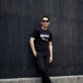 ISAMU KATAYAMA BACKLASH × Alto e Diritto (イサムカタヤマ バックラッシュ × アルト エ デリット) Crew Neck T-shirt ロゴプリントTシャツ BLACK (ブラック) MADE IN JAPAN (日本製) 2023 【Special Model】【Alto e Diritto別注】【片山氏直筆スペシャルプリント】のイメージ