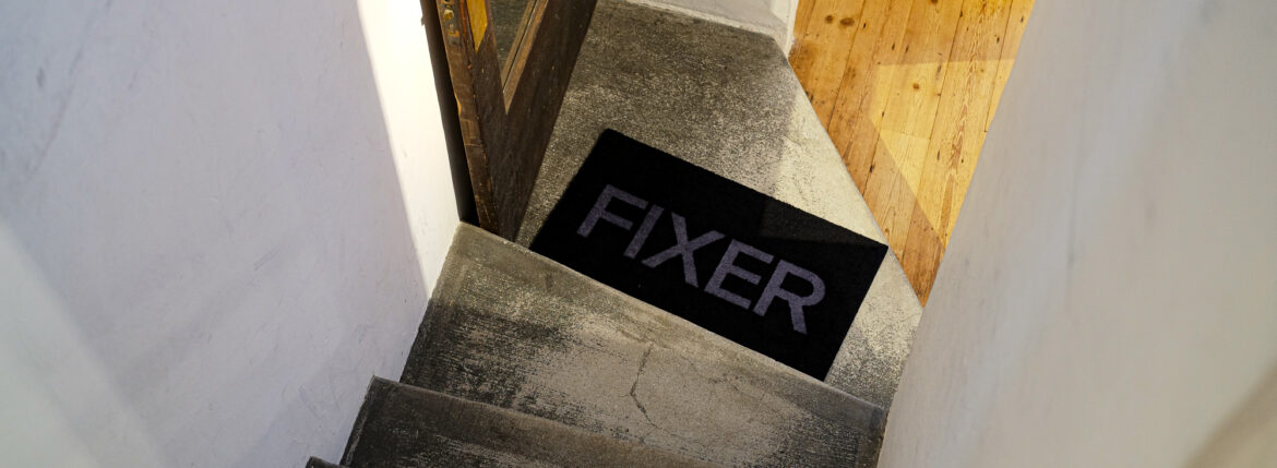 FIXER (フィクサー) FMT-01 LOGO MAT ロゴマット BLACK × GRAY (ブラック×グレー) フィクサー ロゴマット 愛知 名古屋 Alto e Diritto altoediritto ラグマット RUG