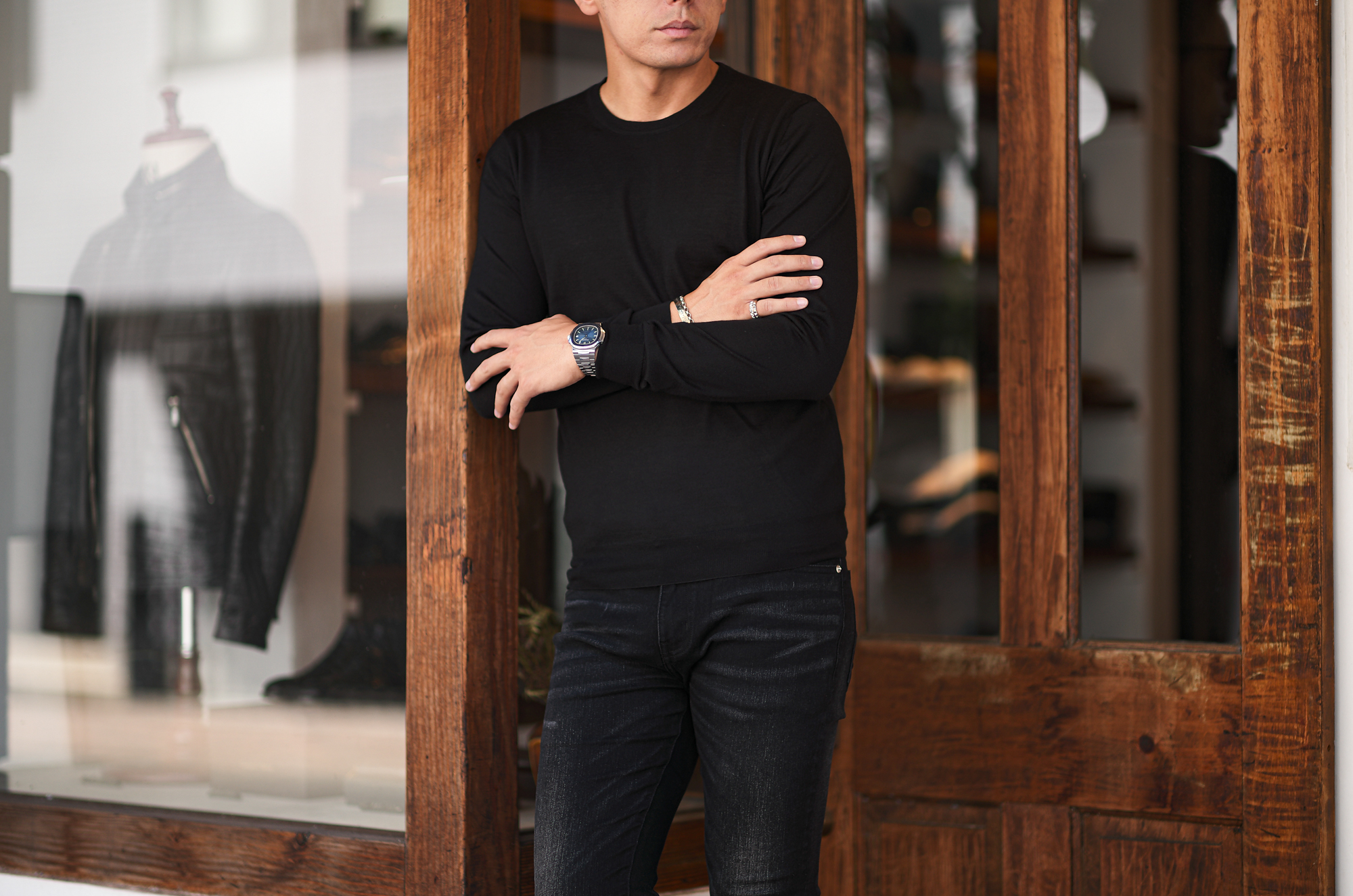 FEDELI (フェデリ) Silk Cashmere Crew Neck Sweater シルクカシミア クルーネック セーター BLACK (ブラック・9)　made in italy (イタリア製) 2023秋冬新作 【入荷しました】【フリー分発売開始】愛知 名古屋 Alto e Diritto altoediritto アルトエデリット