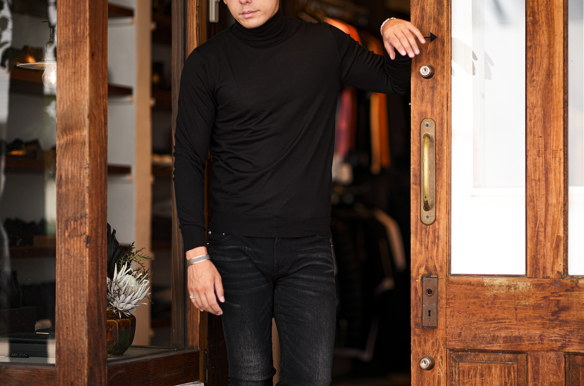 FEDELI (フェデリ) Silk Cashmere Turtle Neck Sweater シルクカシミア タートルネック セーター BLACK (ブラック・9) made in italy (イタリア製) 2023秋冬新作 【入荷しました】【フリー分発売開始】愛知 名古屋 Alto e Diritto altoediritto アルトエデリット