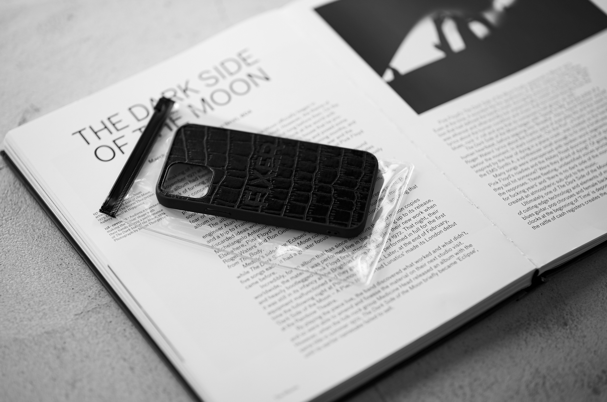 FIXER "iPhone 12 Crocodile Case" ALL BLACK フィクサー アイフォンケース 携帯ケース ノーマルケース クロコダイルケース ブラック ブラック ホワイト オールブラック 愛知 名古屋 Alto e Diritto altoediritto アルトエデリット