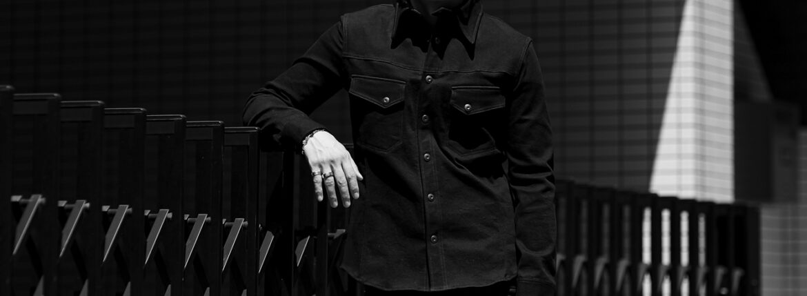 ISAMU KATAYAMA BACKLASH (イサムカタヤマ バックラッシュ) 9oz Stretch Denim Shirts ストレッチ デニムシャツ BLACK (ブラック) MADE IN JAPAN (日本製) 2022 秋冬新作 【発売開始】愛知 名古屋 Alto e Diritto altoediritto アルトエデリット 片山勇 レザー