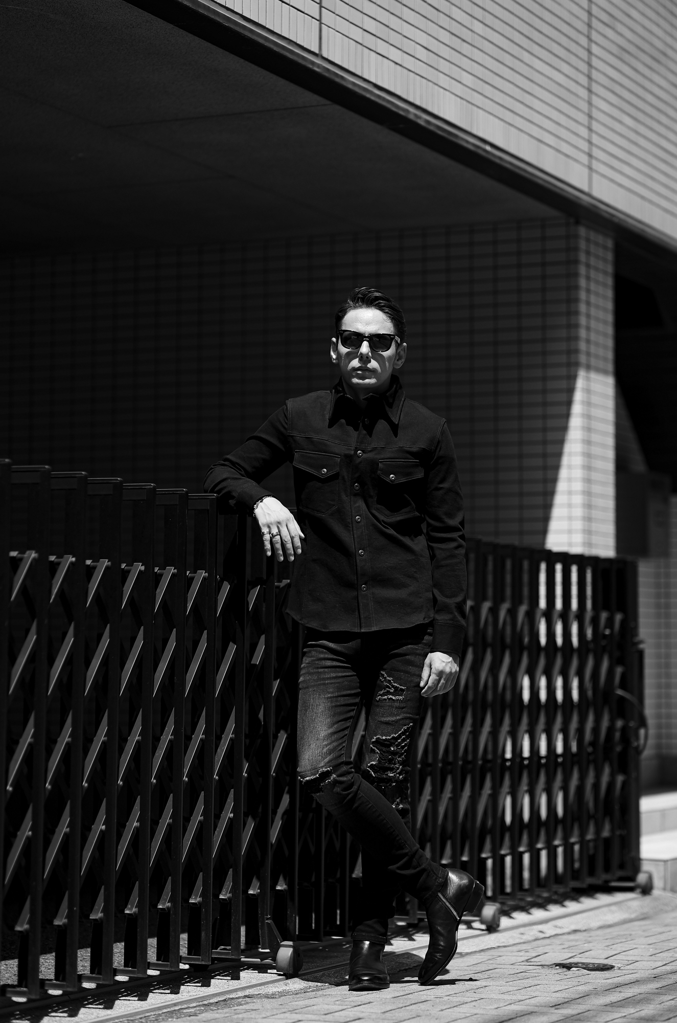 ISAMU KATAYAMA BACKLASH (イサムカタヤマ バックラッシュ) 9oz Stretch Denim Shirts ストレッチ デニムシャツ BLACK (ブラック) MADE IN JAPAN (日本製) 2022 秋冬新作 【発売開始】愛知 名古屋 Alto e Diritto altoediritto アルトエデリット 片山勇 レザー