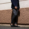 cuervo bopoha (クエルボ ヴァローナ) Sartoria Collection (サルトリア コレクション) Hedi (エディ) Super100’s WASHABLE STRETCH TECH WOOL ストレッチ ウォッシャブル　サージウール タイトフィット パンツ GRAY (グレー) MADE IN JAPAN (日本製) 2023秋冬新作のイメージ