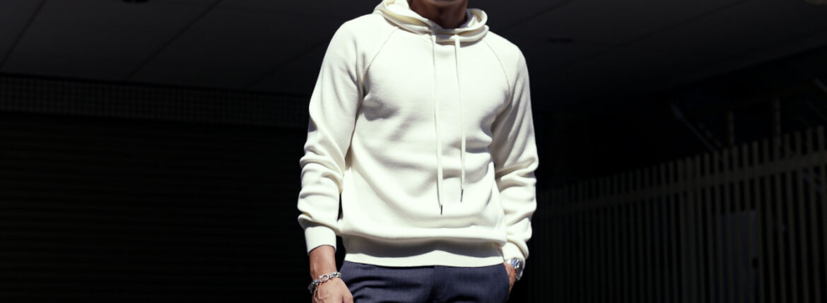 RIVORA (リヴォラ) Wool Knit Hoodie (ウール ニット フーディ) Wool 100% スムース ウール ニット パーカー WHITE (ホワイト・030) MADE IN JAPAN (日本製) 2023秋冬新作 【入荷しました】【フリー分発売開始】愛知 名古屋 Alto e Diritto altoediritto アルトエデリット