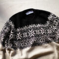 Gran Sasso (グランサッソ) Nordic Wool Sweater (ノルディック ウール セーター) ノルディック柄 8ゲージ クルーネックセーター BLACK × WHITE (ブラック×ホワイト・009) made in italy (イタリア製) 2023秋冬新作 【入荷しました】【フリー分発売開始】のイメージ