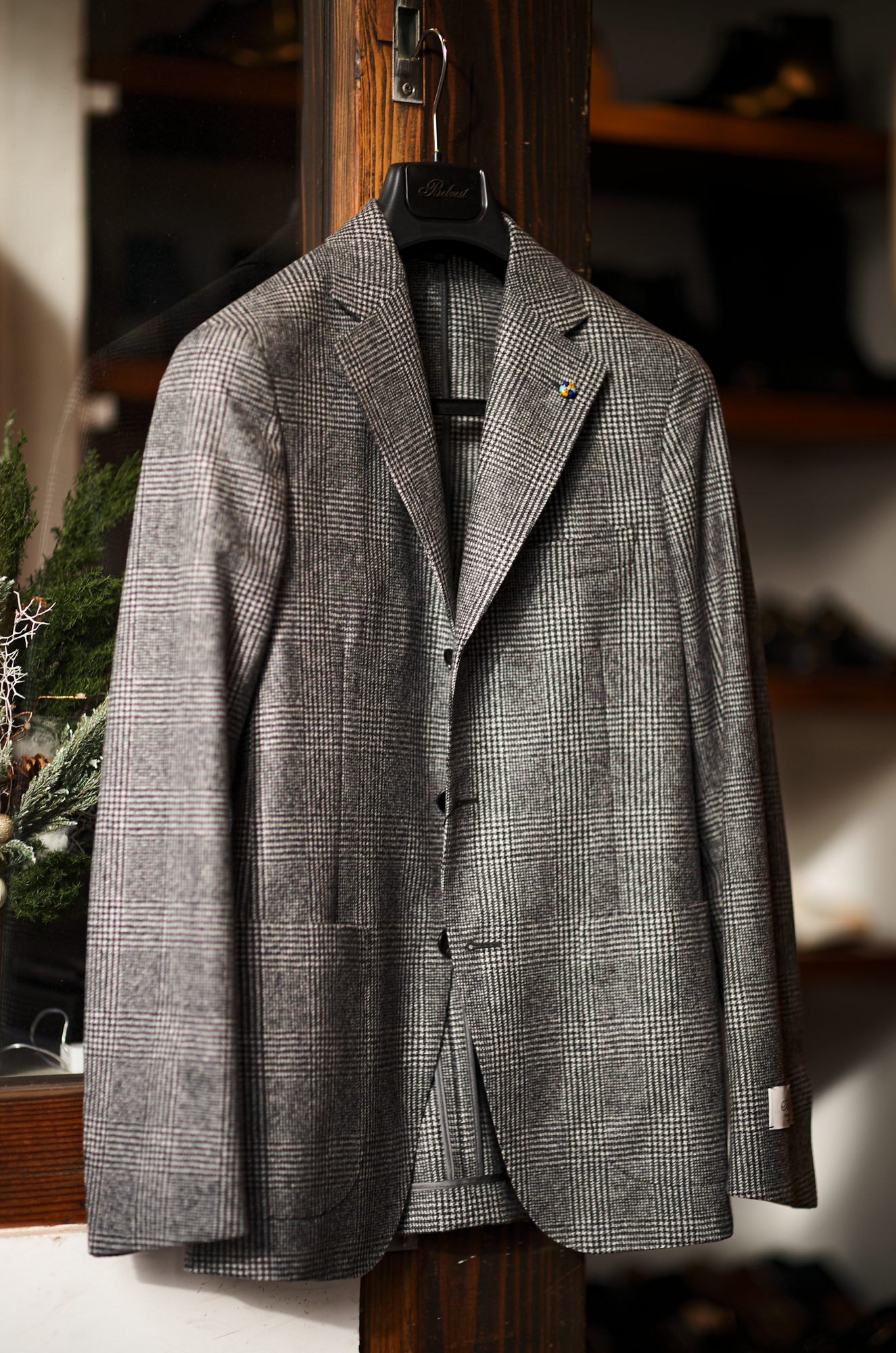 BELVEST "MADE TO MEASURE" JACKET IN THE BOX GLEN PLAID 2023AW ベルベスト ジャケットインザボックス グレンプレイド柄 愛知 名古屋 段返り3つボタン2パッチ＋バルカポケット シングルブレストJKT ホーンボタン黒