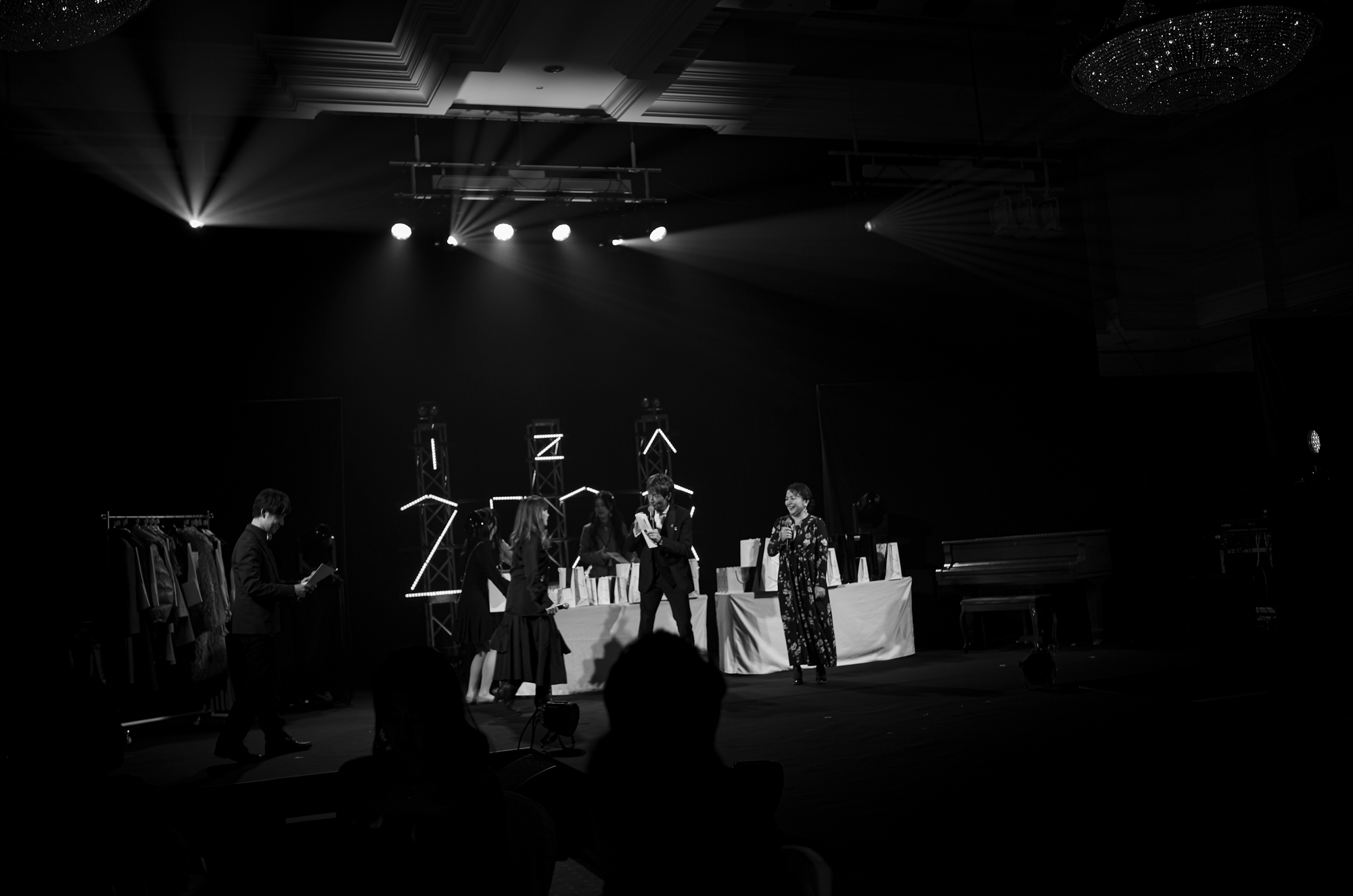 愛知 名古屋 Alto e Diritto altoediritto アルトエデリット IZA PINK CHRISTMAS 2023 // The Ritz-Carlton Osaka 2F The Grand Ballroom ファッションイベント ファッションショー ファッションチャリティイベント「I Z A PINK CHRISTMAS 2023」を12月20日(水)に開催いたします。2007年に乳がんの早期発見・診断・治療の大切さを伝える啓蒙活動であるピンクリボン運動のチャリティイベントとしてスタートし、今年で16回目を迎えます。豪華なゲストによるパフォーマンスやファッションショー、トークショーを開催するほか、チャリティ抽選会を実施。日時:12月20日(水) 開場:17：00 開演 :18：00会場:ザ・リッツカールトン大阪 2F ザ・グランド・ボールルーム会費:55,000円コースディナー・シャンパーニュ ＆ワインフリーフロー特典:I Z A ショッピングチケット10,000円を贈呈お申し込みはお電話で承りますI Z A Osaka📞06-6533-7877I Z A Tokyo📞03-3486-0013※会費のご入金確認をさせて頂き次第、受付完了となります。お席は先着順に決定致します。予めご了承下さい。【I Z A PINK CHRISTMAS について】2007年に乳がんの早期発見・診断・治療の大切さを伝える啓蒙活動のピンクリボン運動のファッションチャリティイベントとしてスタート。「ファッションを通して人々に夢を与え、幸せにする」という思いをコンセプトに、毎年12月のクリスマスイベントとして開催してきました。それからピンクリボンに限らず、災害支援をはじめ、動物愛護活動を行う「公益財団法人動物環境・福祉協会Eva」や、世界の妊産婦と女性の命と健康を守るために活動する「公益財団法人ジョイセフ」などのチャリティも実施。ピンクリボン運動、災害支援、動物愛護のほか、女性支援、LGBTQ+、ダイバーシティ、サステナブルなどメッセージを発信します。THE RITZ -CARLTON OSAKA ザ・リッツカールトン大阪 〒530-0001 大阪府大阪市北区梅田２丁目５−２５  大阪梅田の５つ星ホテル西日本の玄関口、大阪梅田に位置するザ・リッツ・カールトン大阪。シルクハットを被ったドアマンがお迎えする正面扉から一歩足を踏み入れると、18世紀の英国貴族の邸宅を彷彿とさせる優雅な空間が広がります。館内にはミシュランの星に輝くフランス料理「ラ・ベ」、日本料理「天ぷら花筐」を含む6つのレストラン＆バーを擁し、24～37階の高層階に位置する全291の客室からは、大阪市内の美しい街並みを一望いただけます。また、洗練されたクラブラウンジでは、専属のコンシェルジュがお客様にユニークで思い出に残る体験をお約束いたします。当ホテルは、日本初のザ・リッツ・カールトンとして開業して以来、四半世紀以上にわたり、心のこもったパーソナルなおもてなしで紳士淑女の皆様をお迎えしてまいりました。2023年には『フォーブス・トラベルガイド』において、大阪で初めて“五つ星”の称号を獲得。日本のラグジュアリーホテルのフラッグシップ的な存在として、卓越したサービスをご提供しております。 2023年4月29日 4月30日 HOTEL ALLAMANDA AOYAMA HOTEL ALLAMANDA AOYAMA ホテル アラマンダ 青山 〒107-0061 東京都港区北青山2-7-13 チェックイン　アラマンダ青山 https://hotel-allamanda-aoyama.jp/ Mount Fuji 2022年12月27日火曜 2022.12.25 アルトエデリット Alto e Diritto 師走 虹霓 こうげい 中華 2022年12月20日 火曜  四川料理 一星 移転 那古野 虹霓さん 高級中華 愛知県名古屋市西区那古野1-34-16 052-756-3939 四川料理、中華料理 https://www.instagram.com/china.kougei/# https://omakase.in/r/yk870221 中国菜一星 Kimiyo.Tokyo 恵比寿 大阪とらふぐの会 キミヨトウキョウ 東京都渋谷区恵比寿３丁目２８−１２ ＡＴＹビル 2階 世界中でも、日本だけで食されているふぐ。その歴史は千年以上も昔から引き継がれたものです。それだけ日本人に愛され、文化として根付く「ふぐ」は「日本の食の誉れ」といえるのではないでしょうか。そんな「日本の食の誉れ」を春夏秋冬いつでも最高の状態でご提供できることに、私たちはいつも感謝しています。当店では、主に2〜3キロ前後のサイズの大型ふぐを使用しております（季節により変動あり）。とらふぐの会は会員制の料理店 うしごろ USHIGORO S. NISHIAZABU 東京都港区西麻布2-24-14 Barbizon73 B1F 全席完全個室、すべてにこだわり抜いた"うしごろ"の最高級ブランド各部屋専属の熟練した焼き師が、田村牧場から仕入れた極上希少部位と、岡崎牧場の「近江牛」を匠の技で焼き上げ、ご提供いたします。 牧場・血統にまでこだわり抜いた極上のコースを、世界の銘酒とあわせてご堪能いただけます。【鳥取 田村牧場】黒毛和牛の源流、「但馬」の血統を頑なに守り続ける田村牧場。長期肥育と牝の処女牛にこだわった、最高級の黒毛和牛を育て続けています。【滋賀 岡崎牧場】純血但馬牛の生産者として６代にわたる歴史をもつ岡崎牧場。和牛にかける情熱と味への飽くなきこだわりは、日本三大和牛の一つに称される「近江牛」の中でも最高峰の評価を得ています。"USHIGORO S."- Select ・ Special ・ Stylish ・ Smart ・ Spirit -厳選した特別な食材 ・ 洗練された空間 ・ スマートなサービス ・ 情熱 私たちの想いを『S』の一文字に込め、名付けました。 HOTEL ALLAMANDA AOYAMA HOTEL ALLAMANDA AOYAMA ホテル アラマンダ 青山 〒107-0061 東京都港区北青山2-7-13 チェックイン　アラマンダ青山 https://hotel-allamanda-aoyama.jp/ Roppongi 六本木 片山勇 isamukatayamabacklash ギロッポン 会心の一撃 スナック 恵比寿 歌って飲める、昭和レトロな憩いの場 YEBISU GARDEN PLACE  チェキ ガーデンプレイス スナックオープン 中華風家庭料理 ふーみん (表参道/中華料理)　〒107-0062 東京都港区南青山５丁目７−１７ 03-3498-4466　表参道・青山エリアの南青山の中華料理店、中華風家庭料理 ふーみんのオフィシャルページです　CHACOあまみや　千駄ヶ谷の有名なステーキ屋「CHACOあめみや」 炭焼きステーキ 〒151-0051 東京都渋谷区千駄ケ谷１丁目７−１２ 03-3402-6066 http://chacoamemiya.com/sp/ １９７９年（昭和５４年）に開店してから当時のままの姿の店内は重みを感じる。　（お客様からは「昭和の香りがする・・」と言われます）真っ白だった壁も年月を感じさせる趣がある。店内に入るとまず目に入るのが、大きな炭焼きの竈。営業当時からの肉の旨みを沢山吸い込んでいるかも・・・。１９７９年（昭和５４年）に開店してから当時のままの姿の店内は重みを感じる。　（お客様からは「昭和の香りがする・・」と言われます）真っ白だった壁も年月を感じさせる趣がある。店内に入るとまず目に入るのが、大きな炭焼きの竈。営業当時からの肉の旨みを沢山吸い込んでいるかも・・・。炭で焼かれたステーキのお皿は鉄板ではなく鋳物です。牛肉は融点が高いため冷めやすい鉄板ではすぐに肉が固くなってしまいます。チャコのお皿は長い時間温かいので柔らかい牛肉をゆっくりご賞味いただけます。ワイン片手に語らいながら心安らぐ美味しい時間をお過ごしください。LA BISBOCCIA　ラ・ビスボッチャ/LA BISBOCCIA (広尾/イタリアン) RISTORANTE LA BISBOCCIA 〒150-0013 東京都渋谷区恵比寿2-36-13 広尾MTRビル1F "イタリア政府公認レストラン"として選ばれた本格的イタリアン。スタッフもイタリア人が中心で、イタリアにいる気分になれそうな空間。 https://labisboccia.tokyo/ 愛知 名古屋 Vineria Cassini ヴィネリア カッシーニ 東別院 イタリアン 愛知県名古屋市中区伊勢山1-9-13 伊勢山ハイツ1F #1F Iseyamahaitsu, 1-9-13 Iseyama Naka-ku, Nagoya-shi, Aichi-ken 460-0026, Japan イタリアを旅するような気分で楽しむ郷土料理と様々なワイン "Vineria(ヴィネリア)とは、イタリア語でVino(ワイン)＋Osteria(食堂)を足した造語です。 イタリアの郷土料理とその土地で造られた様々なワインをイタリアを旅するような気分でお楽しみいただけます。 「イタリア現地の味」を目指した素材を生かすストレートかつ伝統的なイタリア料理をアラカルトもしくはコースでお楽しみください。 約200種類のイタリアワインの中から、ソムリエがベストなワインを選びます。お料理やお好みに合わせたグラスワインやワインコースもご用意しております。"2021年10月15日 煖 MEI メイ イタリアン 国際センター 名古屋市西区那古野1-23-2 四間道糸重3 mei-nagoya.com shikemichi サンタキアラ Santa Chiara コース 18時一斉スタート きのこ キノコ 森内敬子　モーゼ十戒　ナナツモリピノノワール 2016 pinot noir ドメーヌタカヒコ 曽我貴彦 北海道余市郡余市町登町1395  ワイン名古屋市東区徳川町　天然キノコ MEI 那古野 ネコ 猫　にゃんこ 愛知 名古屋 Alto e Diritto altoediritto アルトエデリット カウンター7席 えごま　味噌カツ ミソカツ みそかつ とんかつ 東別院 〒460-0021 愛知県名古屋市中区平和2丁目16-15 052-323-0963  鶴舞線のガード下にあるトンカツの美味しいお店 みそかつ えごま　和食 美奈登 ミナト 老舗焼肉店 神宮前/焼肉 レトロ モクモク 味噌ダレ とんちゃん 熱田 ホルモン ヤキニク とんねるず ペレ きたなシュラン 懐かし 名鉄堀田駅から徒歩20分 瑞穂区 〒467-0879 愛知県名古屋市瑞穂区平郷町2-6-2 LA VAGABONDE ラ・ヴァガボンド フレンチ フランス料理 鶴舞 ラヴァカボンド chef ryousuke iwamoto 岩本龍介 予約のとれないフレンチ 名店 美食家 放浪者 旅人 愛知県名古屋市中区千代田2丁目14-24 キャノンピア鶴舞 1F 愛知 名古屋 Alto e Diritto altoediritto アルトエデリット 超絶フレンチ ドレスコード ディナー STEAK HOUSE Beef Okuma ステーキハウス ビーフオークマ 名古屋店 霜降り黒毛和牛 サーロイン フィレ シャトーブリアン 仙台牛 宮城牛 近江牛 150g 200g ハンバーグ 松坂屋 名古屋店 愛知　名古屋 Alto e Diritto altoediritto  GW休暇 Alto e Diritto アルトエデリット altoediritto 愛知 名古屋 ゴールデンウィーク 休暇 炭火焼肉 煖  だん ダン 愛知 名古屋 焼き肉  名駅店 瑞穂本店 Alto e Diritto altoediritto アルトエデリット 夢 希望 Dream FREEMASONRY フリーメーソン AUDEMARS PIGUET オーデマピゲ SEX PISTOLS セックスピストルズ JOY DIVISION ジョイディヴィジョン DAVID BOWIE デヴィットボーウィ THE VELVET UNDERGROUND ザベルベットアンダーグラウンド THE ROLLING STONES ザローリングストーンズ QUEEN クイーン LED ZEPPELIN レッドツェッペリン Alto e Diritto アルトエデリット 愛知 名古屋 Italy MOORER ムーレー / BELVEST ベルベスト / ISAIA イザイア / LUCA GRASSIA ルカグラシア / Alfredo Rifugio アルフレードリフージオ / LARDINI ラルディーニ / De Petrillo デ・ペトリロ / TAGLIATORE タリアトーレ / Sealup シーラップ / EMMETI エンメティ / CINQUANTA チンクアンタ / SILENCE サイレンス / MOLEC モレック / Finamore フィナモレ / ORIAN オリアン / AVINO Laboratorio Napoletano アヴィーノ / INCOTEX インコテックス / INCOTEX SLACKS インコテックススラックス / PT TORINO ピーティートリノ / BERWICH ベルウィッチ / VIGANO ヴィガーノ / RICHARD J.BROWN リチャードJブラウン / FEDELI フェデーリ / MANRICO CASHMERE マンリコカシミヤ / ZANONE ザノーネ / Cruciani クルチアーニ / GRAN SASSO グランサッソ / Settefili Cashmere セッテフィーリカシミア / Girelli Bruni ジレリブルーニ / ENZO BONAFE エンツォボナフェ / FERRANTE フェランテ / GHOUD ゴード / ACATE アカーテ / Cisei シセイ / STEFANO RICCI ステファノリッチ / ALPO アル France Georges de Patricia ジョルジュドパトリシア / SAINT LAURENTサンローラン / CELINE セリーヌ / AUBERCY オーベルシー / lucien pellat-finet ルシアンペラフィネ / NATIONAL STANDARD ナショナルスタンダー U.S.A. South Paradiso Leather サウスパラディソ / JACQUESMARIEMAGE ジャックマリーマージュ / MARC MARMEL マークマーメル / WHITE'S BOOTS ホワイツブーツ / JUTTA NEUMANN ユッタニューマン England GRENFELL グレンフェル / J&M DAVIDSON ジェイアンドエムディヴィッドソン / JAMES GROSE ジェームスグロース / JOHN SMEDLEY ジョンスメドレー / Johnstons ジョンストンズ Other FIXER フィクサー / cuervo bopoha クエルボ ヴァローナ / BACKLASH The Line バックラッシュ ザライン / RIVORA リヴォラ / C.QP / Order Suit オーダースーツ 愛知 名古屋 Alto e Diritto altoediritto アルトエデリット