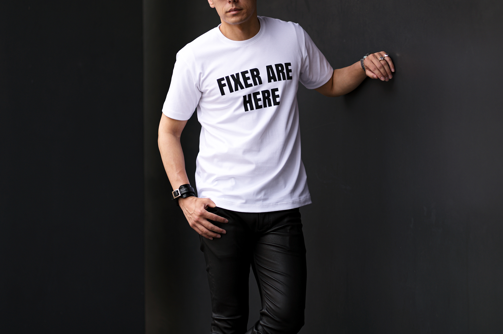 FIXER (フィクサー) FTS-05 FIXER ARE HERE プリントTシャツ WHITE (ホワイト)【ご予約開始】【2024.2.19(Mon)～2024.3.03(Sun)】 愛知 名古屋 Alto e Diritto altoediritto アルトエデリット