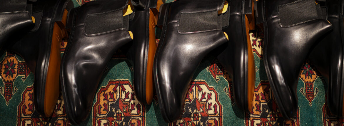 JOHN LOBB (ジョンロブ) LAWRY (ローリー) 8695 Chelsea Boots Black Calf ブラックカーフレザー チェルシーブーツ BLACK (ブラック) Made In England (イギリス製) 2024 春夏新作 愛知 名古屋 Alto e Diritto altoediritto アルトエデリット レザーブーツ