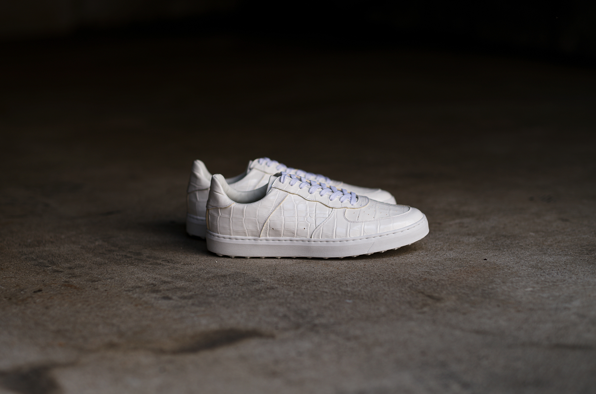 WH WHA-1900 EMBOSSED CROCODILE LEATHER SNEAKERS WHITE 2024SS【Size 8】 ダブルエイチ エンボスクロコダイルレザー スニーカー ホワイト  2024年春夏 愛知 名古屋 Alto e Diritto altoediritto アルトエデリット