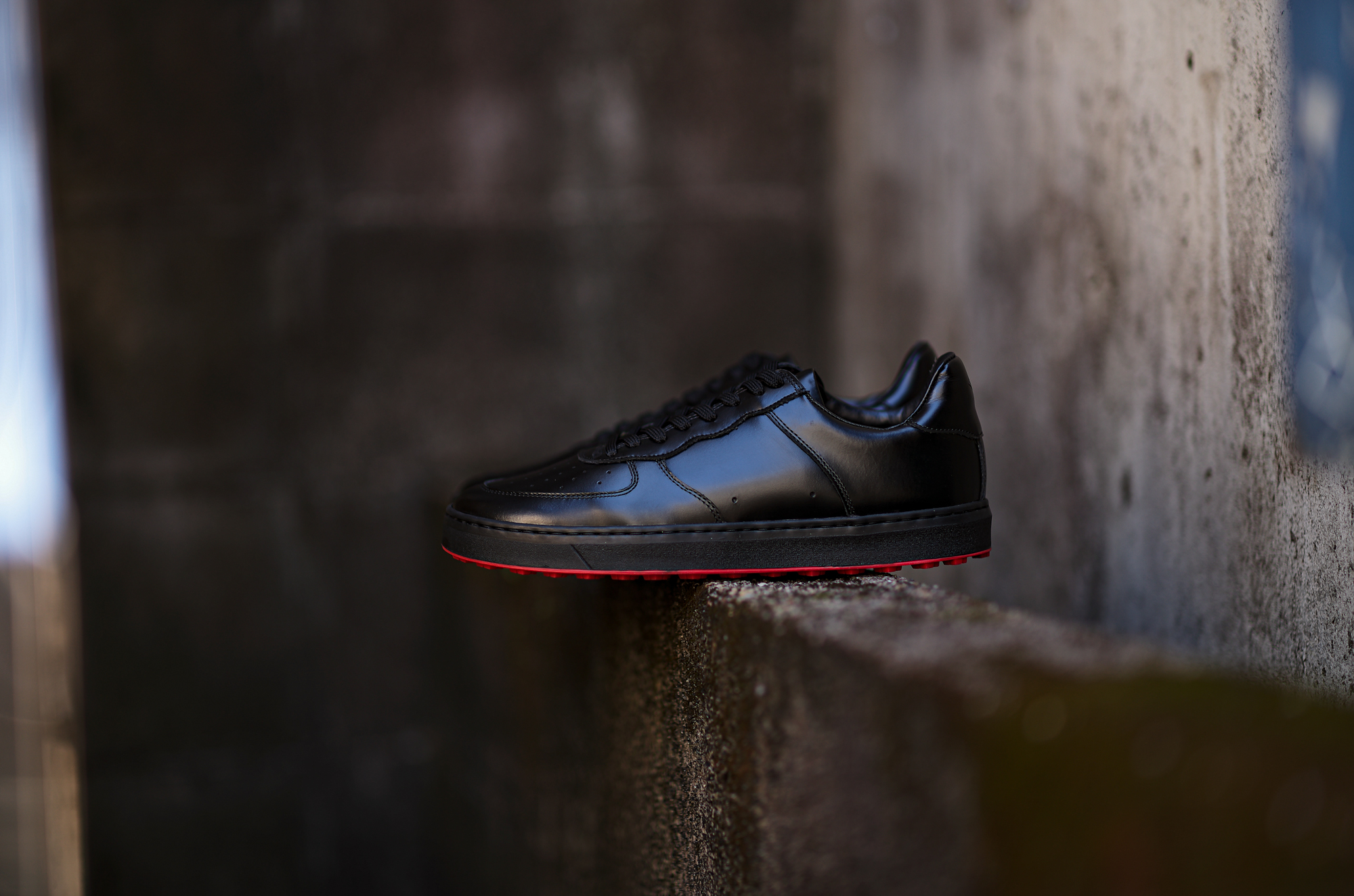 WH WHA-1900 New Vodka Leather SNEAKERS BLACK × RED 2024SS【Size 6】 ダブルエイチ NEWウォッカ レザー ブラック レッド 愛知 名古屋 Alto e Diritto altoediritto アルトエデリット