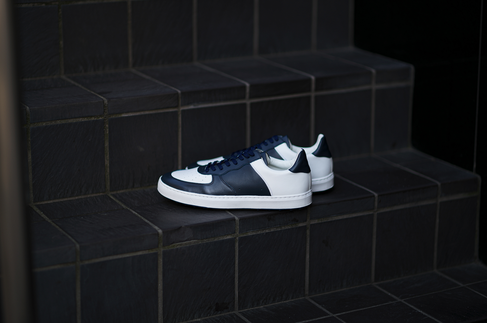 WH WHA-1900 SARI LEATHER SNEAKERS NAVY × WHITE 2024SS【Size 8】ダブルエイチ サリーレザー スニーカー ネイビー ホワイト 2024年春夏 愛知 名古屋 Alto e Diritto altoediritto アルトエデリット