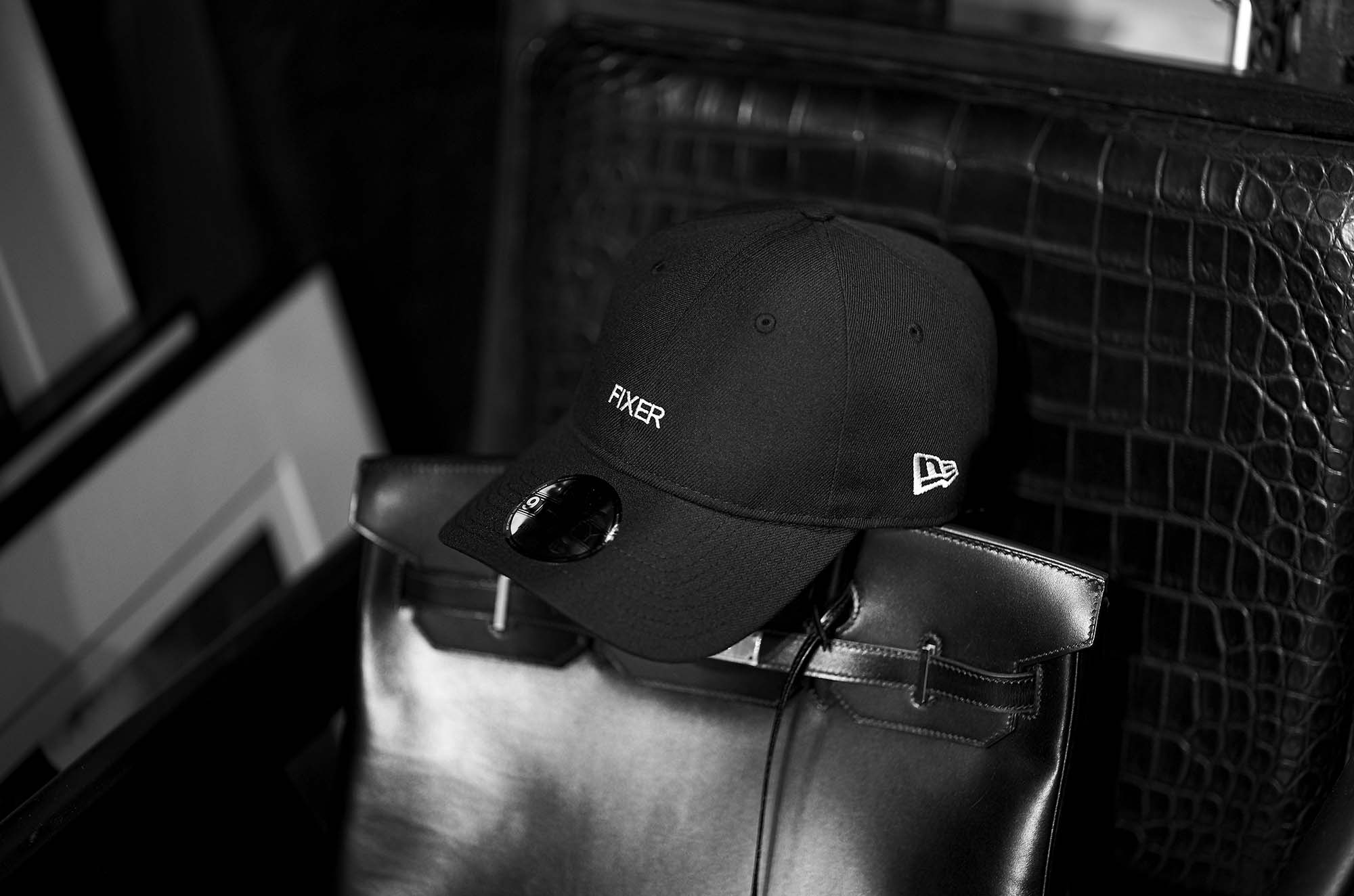 FIXER × NEW ERA (フィクサー × ニューエラ) FNE-02 ベースボールキャップ BLACK × WHITE (ブラック × ホワイト) 愛知 名古屋 Alto e Diritto altoediritto アルトエデリット コラボモデル 