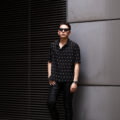 FIXER (フィクサー) FST-02 Silk Shirts ロゴプリント シルク シャツ BLACK (ブラック) 【ご予約受付中】【2024.6.08(Sat)～2024.6.23(Sun)】のイメージ