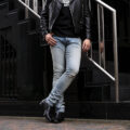 SAINT LAURENT (サンローラン) D02 SKINNY-FIT JEANS SANTA MONICA BLUE DENIM (スキニーフィット ジーンズ サンタモニカ ブルーデニム) スキニー ストレッチ デニムパンツ SANTA MONICA BLUE (サンタモニカブルー)のイメージ