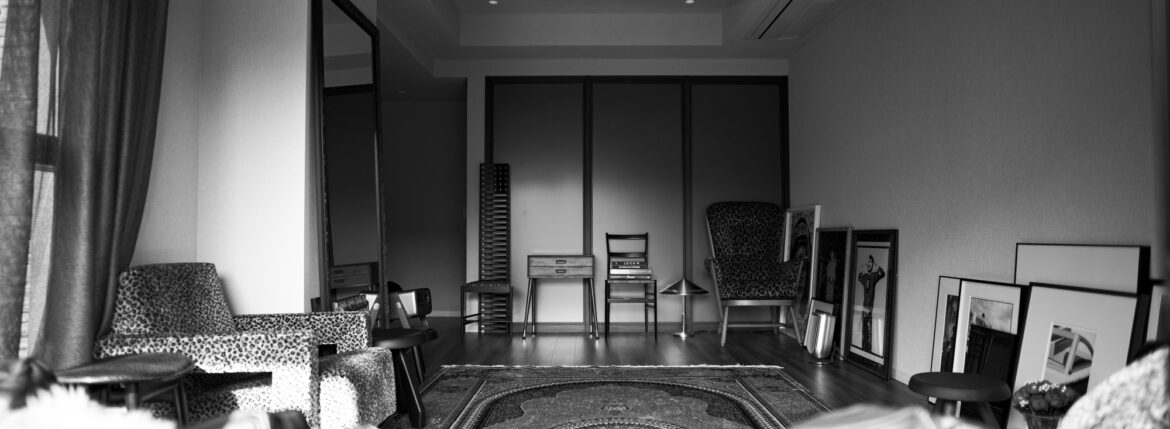 3 FAUTEUIL GRAND CONFORT, GRAND MODELE // FIXER FSL-01 EBONY POROSUS CROCODILE STOOL BLACK // 637 UTRECHT LEOPARD // 523 TABOURET MERIBEL // JUNSHINDO FLAME MIRROR // 平成ゲバルト 豚共ヲ殺セ SHOHEI OTOMO 2019 // JMGO N1S Ultimate 4K // 720 LADY LINCOLN 13L589 NERO // 292 HILL HOUSE,1 JIM THOMPSON Labyrinth Velvet // ROSEWOOD VINTAGE CHEST DENMARK // 699 SUPERLEGGERA Gio Ponti // LYFA GOVERNOR Table 250 Bent Karlby // ERCOL WINDSOR LEOPARD EASY CHAIR 1P 835 VINTAGE 1980-1990 // Jamie Reid × Kosuke Kawamura Untitled 36 1/1 2024 // WARHOL NOT BANKSY NOT WARHOL // North England HERBIE YAMAGUCHI 2006 // CHE / Dolk 2006 // Bang & Olufsen Beolab 8 // L/R BLACK REVOLUTION feat.FIXER 2025 // Dancing Flag LONDON HERBIE YAMAGUCHI 1981 // FIXER FAT-01 REVERSE LOGO // Ralph Gibson, Untitled, 2021 // LEGO Bouquet of Roses Baccarat HARCOURT STRAIGHT VASE M // 524 TABOURET BERGER 愛知 名古屋 Alto e Diritto altoediritto アルトエデリット