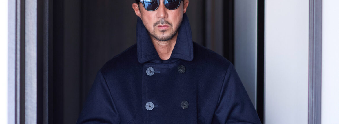 1PIU1UGUALE3 BLACK MILITARY BY YOSHIMASA HOSHIBA Vol.1 "13 STAR 10 BUTTON P-COAT" CASHMERE NAVY 2025【Special Model】 ウノピュウノウグァーレトレ 干場義雅 愛知 名古屋 Alto e Diritto altoediritto アルトエデリット Pコート ネイビー 紺色