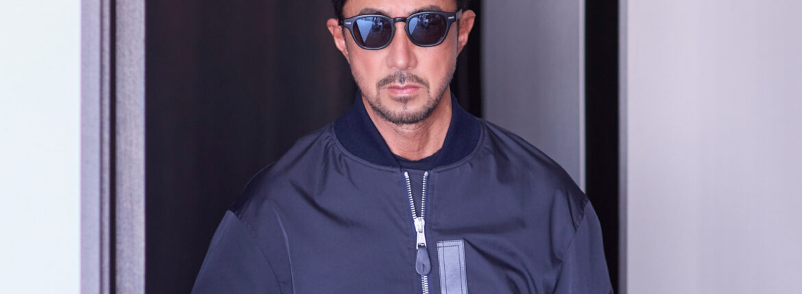 1PIU1UGUALE3 (ウノピュウノウグァーレトレ) BLACK MILITARY BY YOSHIMASA HOSHIBA Capsule Collection NAVY ARCHIVE (ブラックミリタリー バイ 干場義雅) MA-1 U.S. ARMY FLIGHT JACKET (MA-1 U.S フライト ジャケット) LIMONTA NYLON (リモンタ ナイロン) ミリタリージャケット NAVY (ネイビー) MADE IN JAPAN (日本製) 【Special Model】【2025.6.18(Wed) 12時～2025.7.02(Thu) 11時59分】のイメージ