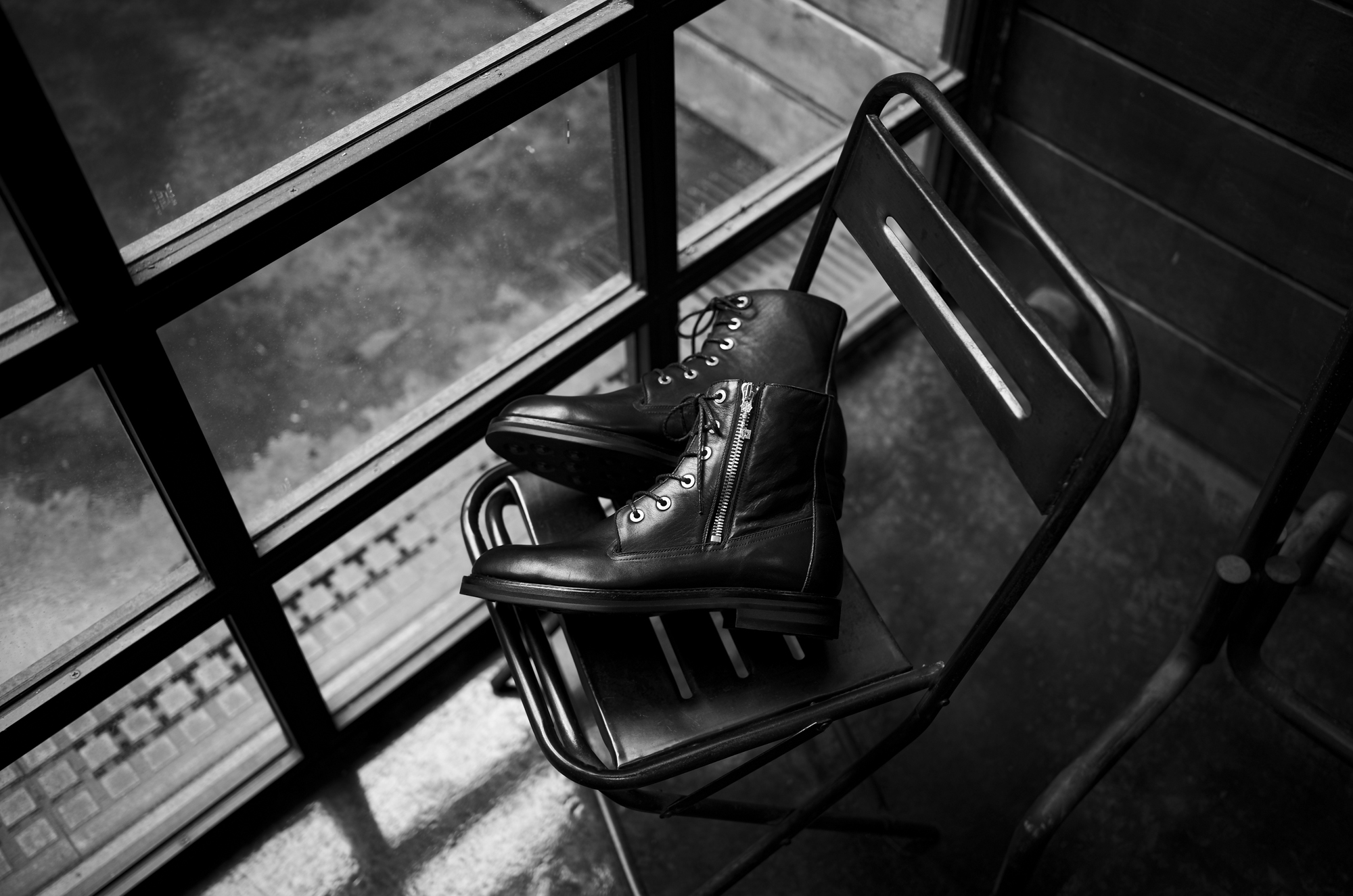 PRISONER (プリズナー) ID2017 COMBAT BOOTS 925 SILVER (ID2017 コンバットブーツ 925シルバー) ASTARTE CALF (アスタルト カーフ) ミリタリー ブーツ BLACK CALF (ブラックカーフ) プリズナー 925シルバー コンバットブーツ レザーブーツ 編み上げブーツ 愛知 名古屋 Alto e Diritto altoediritto アルトエデリット
