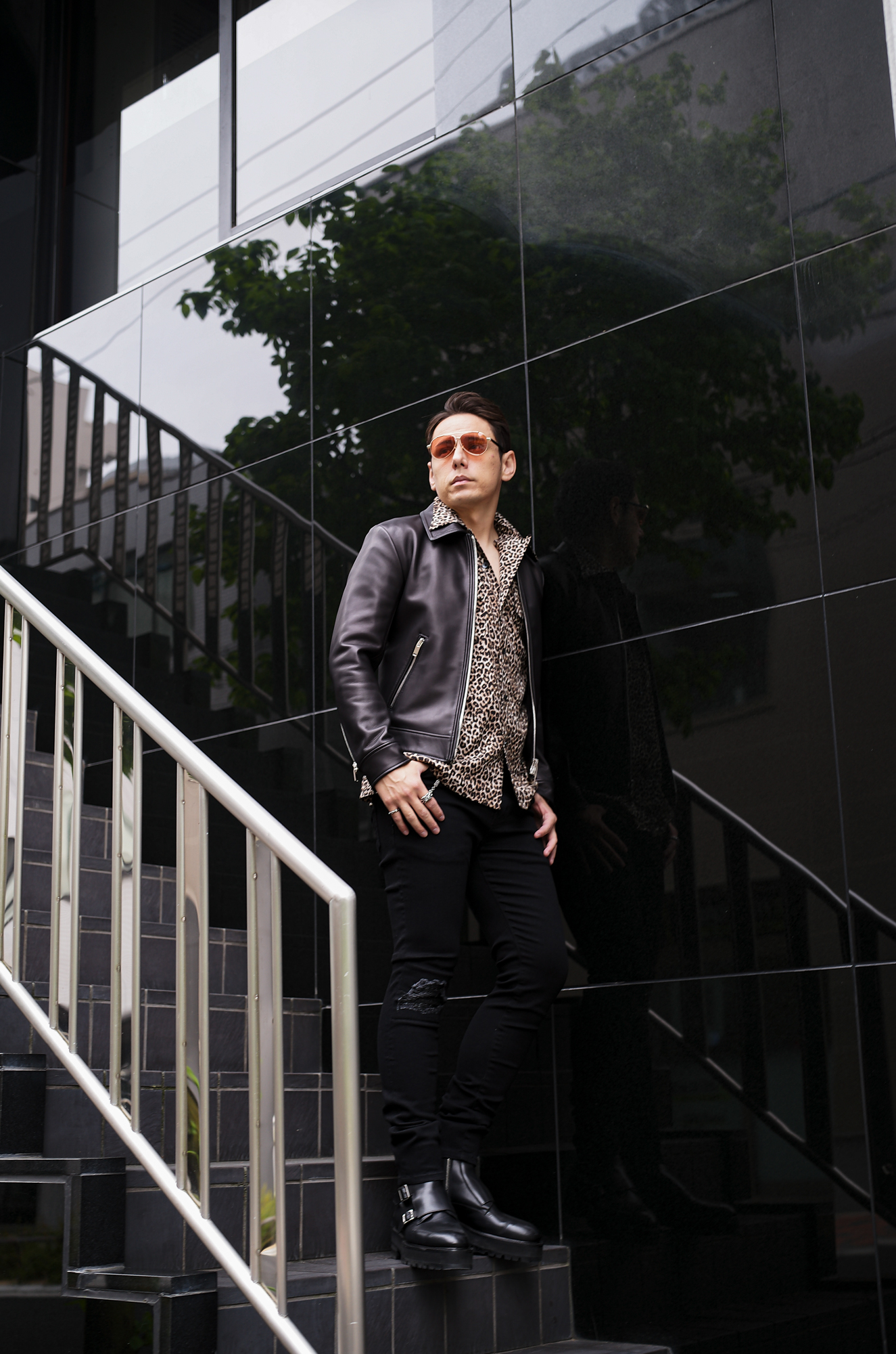 cuervo bopoha (クエルボ ヴァローナ) Sartoria Collection (サルトリア コレクション) Bal (バル) 9oz BLACK COMFORT DENIM ダメージ アンド レザーリペア タイトフィット ストレッチ クラッシュデニム パンツ BLACK × BLACK (ブラック × ブラック・10) MADE IN JAPAN (日本製) 愛知 名古屋 Alto e Diritto altoediritto アルトエデリット
