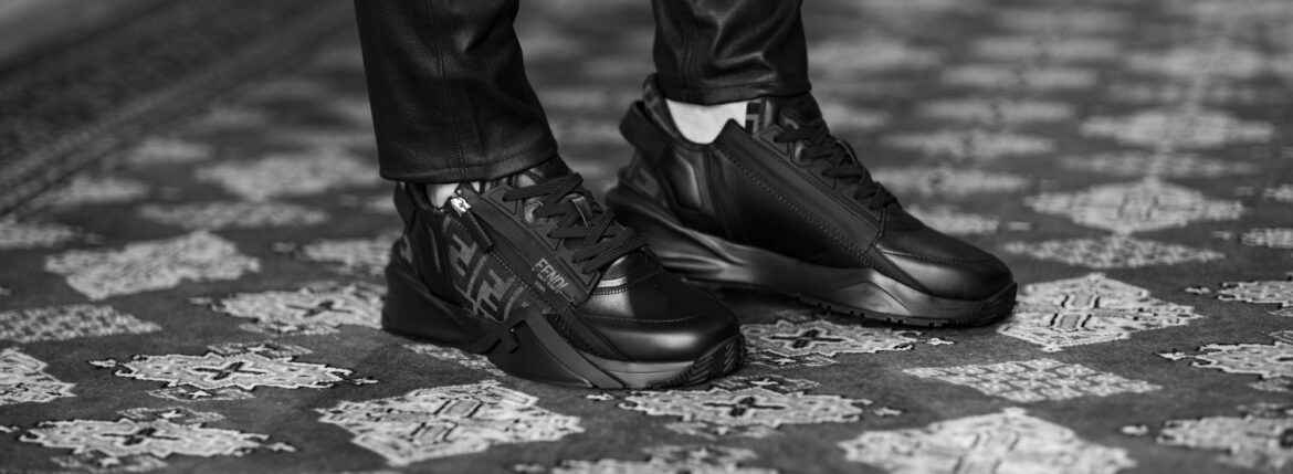 FENDI (フェンディ) FENDI FLOW (フェンディ フロー) ロートップスニーカー NERO (ブラック) フェンディ フロー スニーカー ブラックレザー ロートップ 愛知 名古屋 Alto e Diritto altoediritto アルトエデリット 伸縮素材のシューレースサイドジップFの文字を刻印した波形ソールが特徴的なスリッポンスニーカー かかとに型押しのFENDI FLOWのレタリング ブラックとグレーのFFファブリックで切替えを施したダークグレーのレザー製 FFモチーフが入ったLYCRA®のディテール ブルーのFディテールを斜めにあしらった ホワイトの軽量ラバーソール イタリア製 MADE IN ITALY