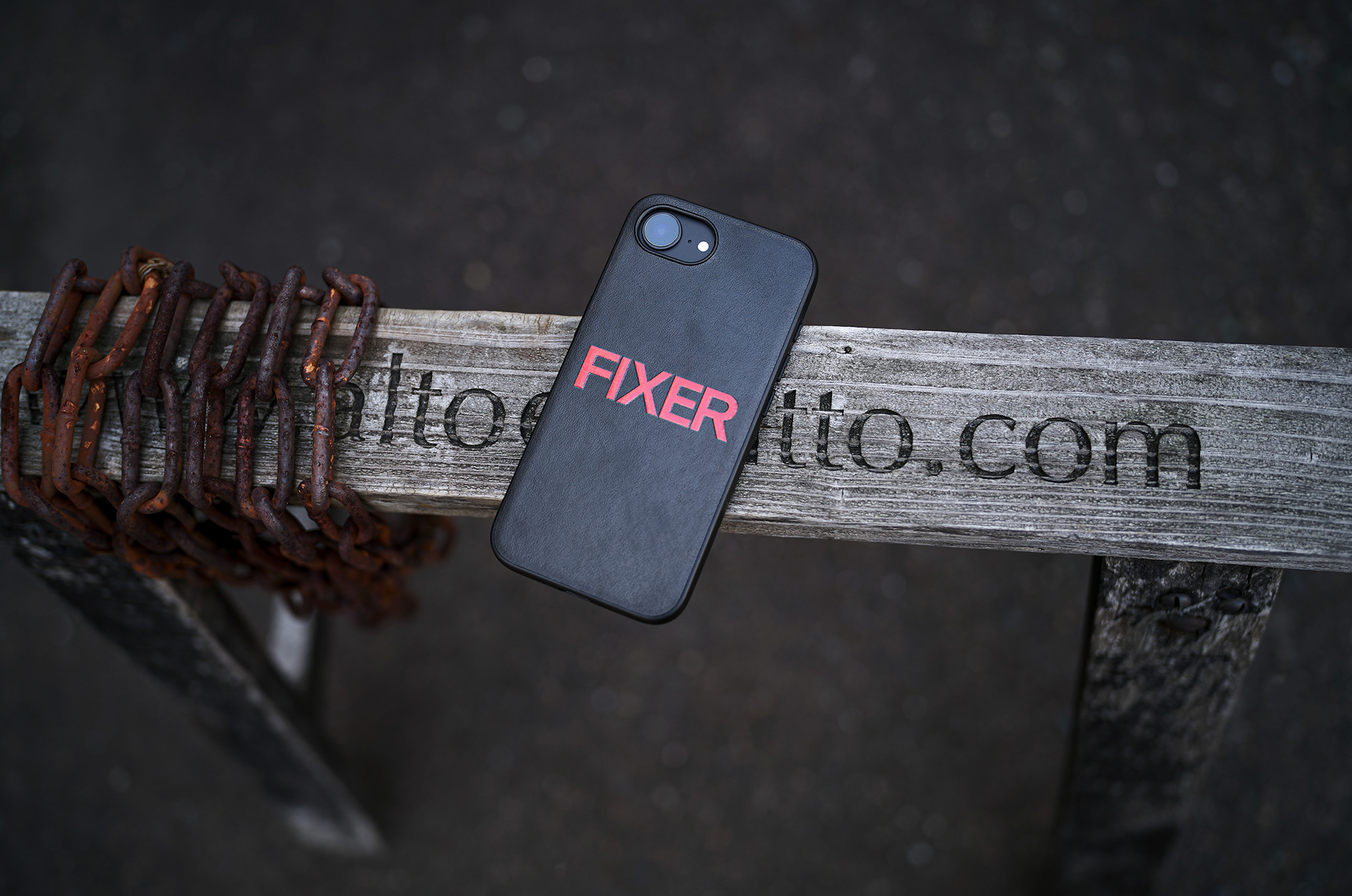 FIXER iPhone Case 16e BLACK × RED フィクサー アイフォーンケース ブラック レッド 黒赤 携帯ケース 愛知　名古屋 Alto e Diritto altoediritto アルトエデリット