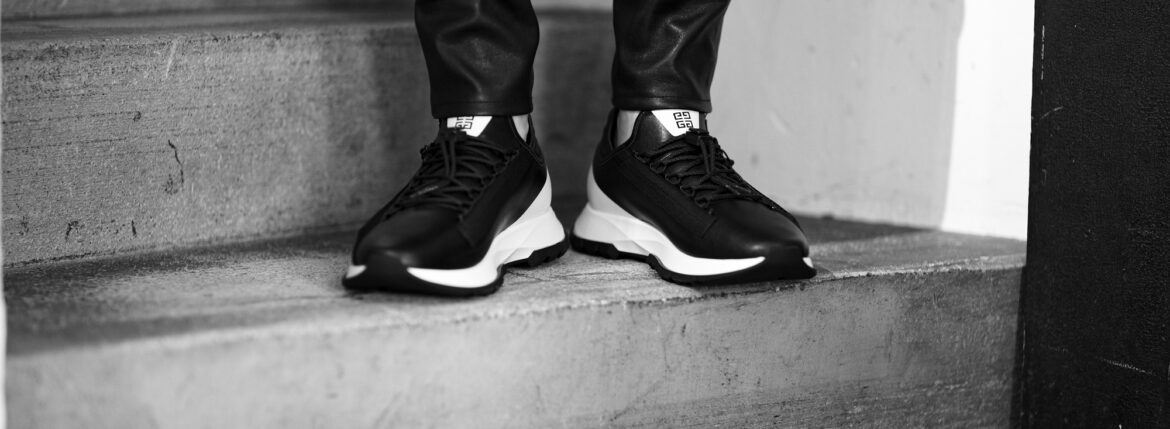 GIVENCHY（ジバンシー）SPECTRE ZIP RUNNERS (スペクター ジップ ランナーズ) ローカット ジップ スニーカー BLACK×WHITE (ブラック×ホワイト) Made in italy (イタリア製) 2025春夏 愛知 名古屋 Alto e Diritto altoediritto アルトエデリット