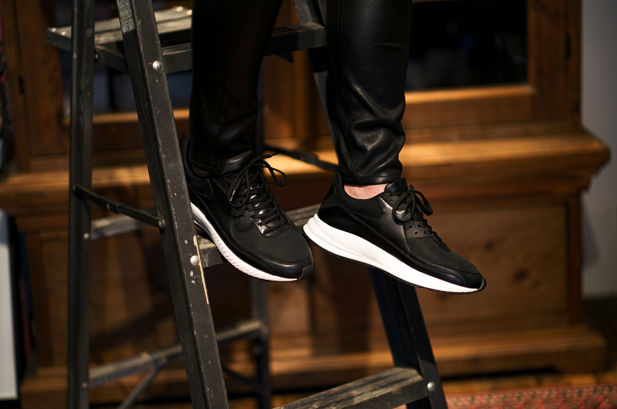 WH (ダブルエイチ) WHA-0001 FASTER Last (ファスター ラスト) FRENCH KIP LEATHER SNEAKERS フレンチキップ レザー スニーカー BLACK × WHITE (ブラック × ホワイト) MADE IN JAPAN (日本製) 2025 【ご予約開始】愛知 名古屋 Alto e Diritto altoediritto アルトエデリット