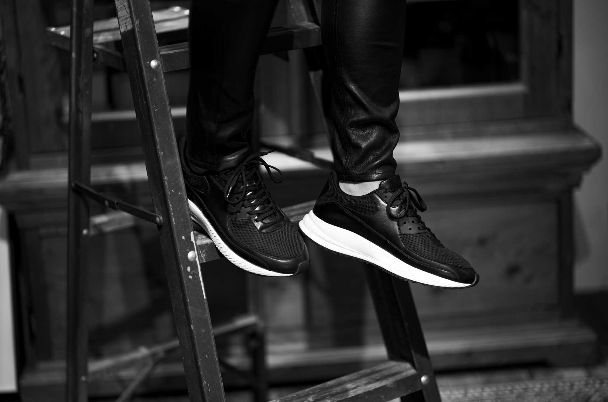 WH (ダブルエイチ) WHA-0001 FASTER Last (ファスター ラスト) FRENCH KIP LEATHER SNEAKERS フレンチキップ レザー スニーカー BLACK × WHITE (ブラック × ホワイト) MADE IN JAPAN (日本製) 2025 【ご予約開始】愛知 名古屋 Alto e Diritto altoediritto アルトエデリット