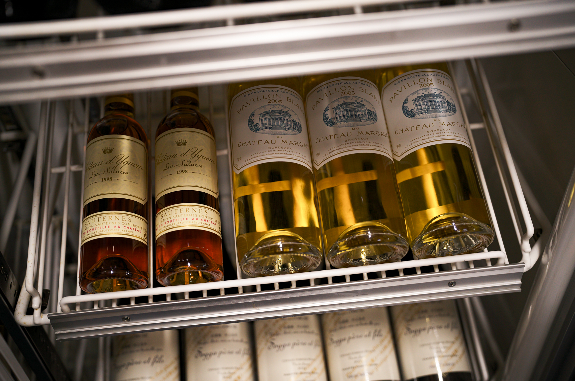 PAVILLON BLANC DU CHATEAUMARGAUX 2005 VINTAGE // CHÂTEAU D’YQUEM LUR SALUCE SAUTERNRS 1998 VINTAGE パヴィヨウン・ブラン デュ シャトー・マルゴー 2005ヴィンテージ シャトー・ディケム　ル・サリュース）SAUTERNRS 1998 375ｍｌ（ソーテルヌ　1998 ヴィンテージ　 375ml サイズ）愛知 名古屋 Alto e Diritto altoediritto アルトエデリット ワイン 白