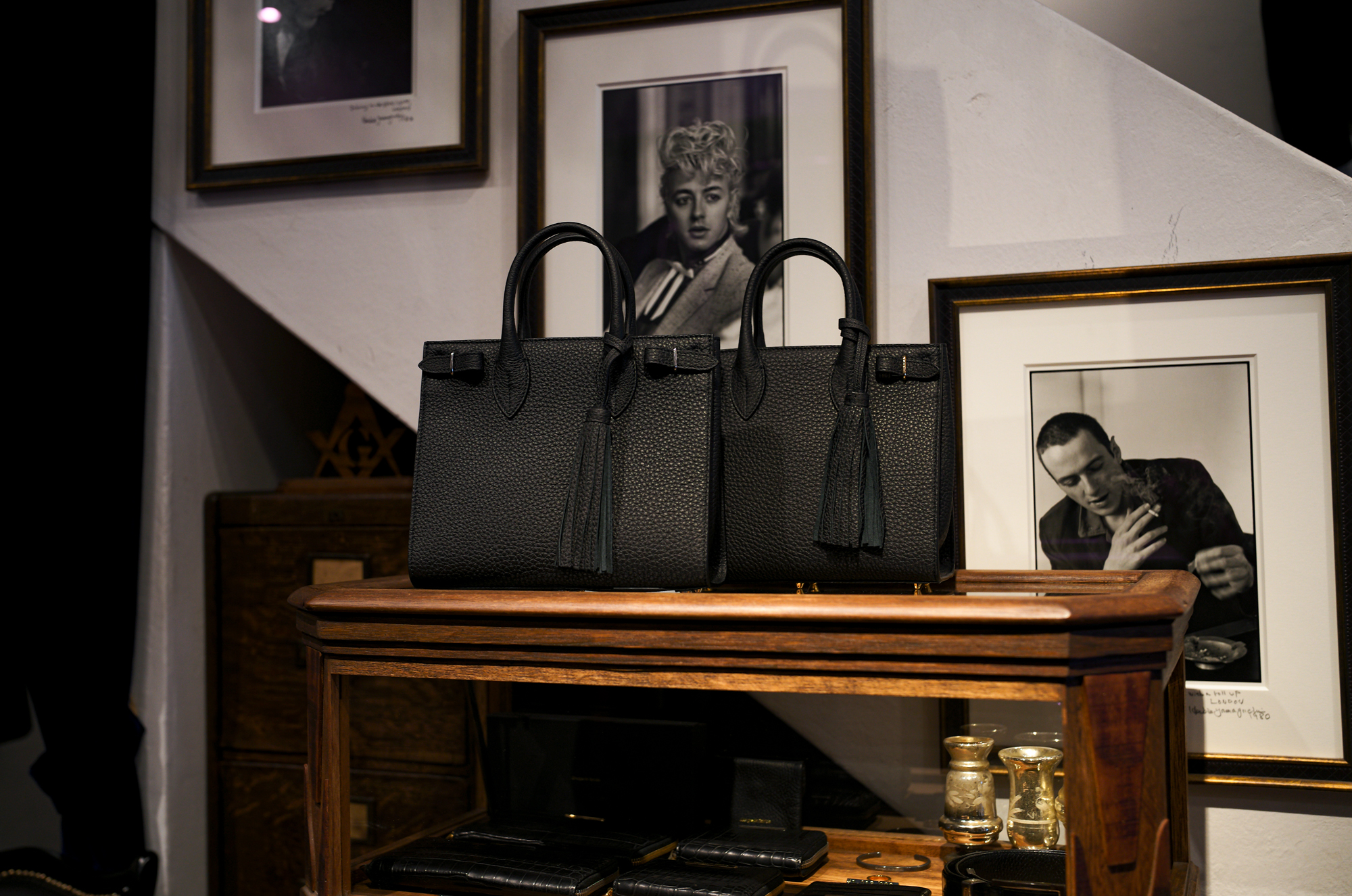ACATE × cuervo bopoha (アカーテ × クエルボ ヴァローナ) KARIF MINI (カリフミニ) SHRINK LEATHER (シュリンクレザー) トートバッグ レザーバッグ NERO × SILVER(ネロ×シルバー) , NERO × GOLD(ネロ×ゴールド)  【入荷しました】【フリー分発売開始】愛知 名古屋 Alto e Diritto altoediritto アルトエデリットBAG LEATHER BAG カバン