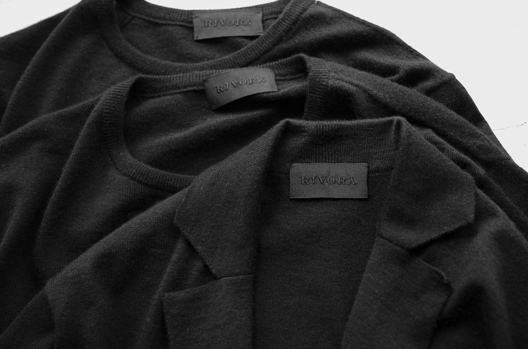 RIVORA "Alashan Cashmere" Black Name Series リヴォラ アルトエデリット カシミヤ カシミア クルーネック ニット Tシャツ ロングスリーブ ニットジャケット カシミヤジャケット ブラック 愛知 名古屋 Alto e Diritto altoediritto アルトエデリット
