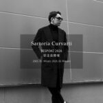 Sartoria Curvarti / サルトリア・クルヴァルティ 【BESPOKE】【2026 受注会開催 2025.10.18(sat)～2025.10.19(sun)】 ビスポーク オーダー会 愛知 名古屋 Alto e Diritto altoediritto アルトエデリット ビスポークスーツ オーダー会 スーツ suit Sartoria Curvarti 曲線が語る、唯一無二のエレガンス。Sartoria Curvartiは、イタリア伝統の職人技を礎に、「Curva（曲線）」と「Arti(芸術)」「Arti-gianale（手仕事）」を融合させた、現代のテーラリング美学を再定義するブランドです。身体のラインに寄り添いながらも、個々の個性を際立たせる立体的かつ柔らかで有機的なフォルムを追求します。伝統をリスペクトしながら現代にフィットする“アートとしての衣服”を提供します。片桐 丈博（かたぎり たけひろ） 1979年愛知県 Sartoria Curvarti 代表、テーラー愛知県に生まれ、家業であるテーラーに囲まれて育つ。幼少期から仕立ての現場に親しみ、高校卒業後は文化服装学院に進学。服飾の基礎を学んだのち、実家のテーラーで経験を積む。その後大手セレクトショップや高級直し店にてテーラード技術を研鑽。パターンメイキング、フィッティング、縫製における精緻な手仕事を磨く。2023年、20年以上にわたる経験をもとに独立し、Sartoria Curvarti（サルトリア・クルヴァルティ）を立ち上げる。